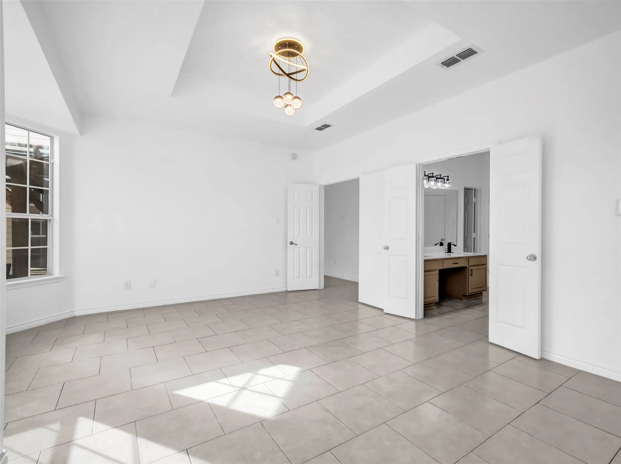 Single Family Residence For Sale in Tarrant County , 2913 Spartacus Drive, Grand Prairie, Texas 75052, 4 Bedroom, 3 Bathroom, 2 Garage spaces, 2,949 Sqft, built in 1993, mls#21380872, Real Estate Agent in Grand Prairie, Homes For Sale in Tarrant county, Homes For Sale in Grand Prairie, Realtor in Grand Prairie Texas, Real Estate Brokerage Independent Realty Texas, Luminita Cordes Realtor