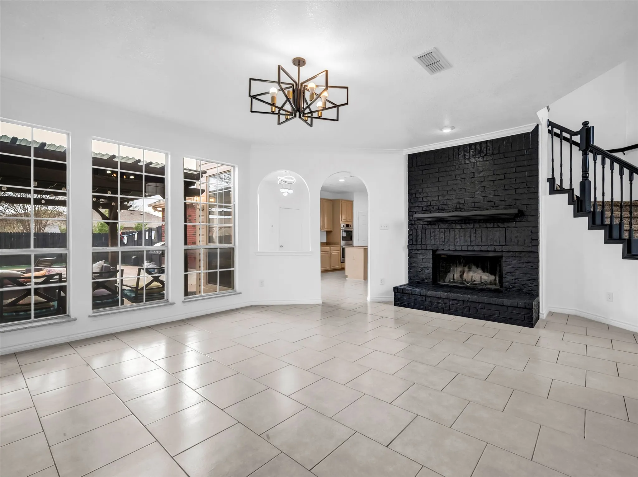 Single Family Residence For Sale in Tarrant County , 2913 Spartacus Drive, Grand Prairie, Texas 75052, 4 Bedroom, 3 Bathroom, 2 Garage spaces, 2,949 Sqft, built in 1993, mls#21380872, Real Estate Agent in Grand Prairie, Homes For Sale in Tarrant county, Homes For Sale in Grand Prairie, Realtor in Grand Prairie Texas, Real Estate Brokerage Independent Realty Texas, Luminita Cordes Realtor
