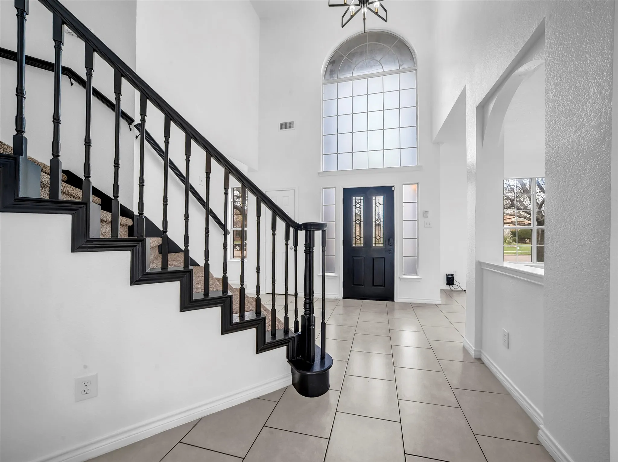 Single Family Residence For Sale in Tarrant County , 2913 Spartacus Drive, Grand Prairie, Texas 75052, 4 Bedroom, 3 Bathroom, 2 Garage spaces, 2,949 Sqft, built in 1993, mls#21380872, Real Estate Agent in Grand Prairie, Homes For Sale in Tarrant county, Homes For Sale in Grand Prairie, Realtor in Grand Prairie Texas, Real Estate Brokerage Independent Realty Texas, Luminita Cordes Realtor
