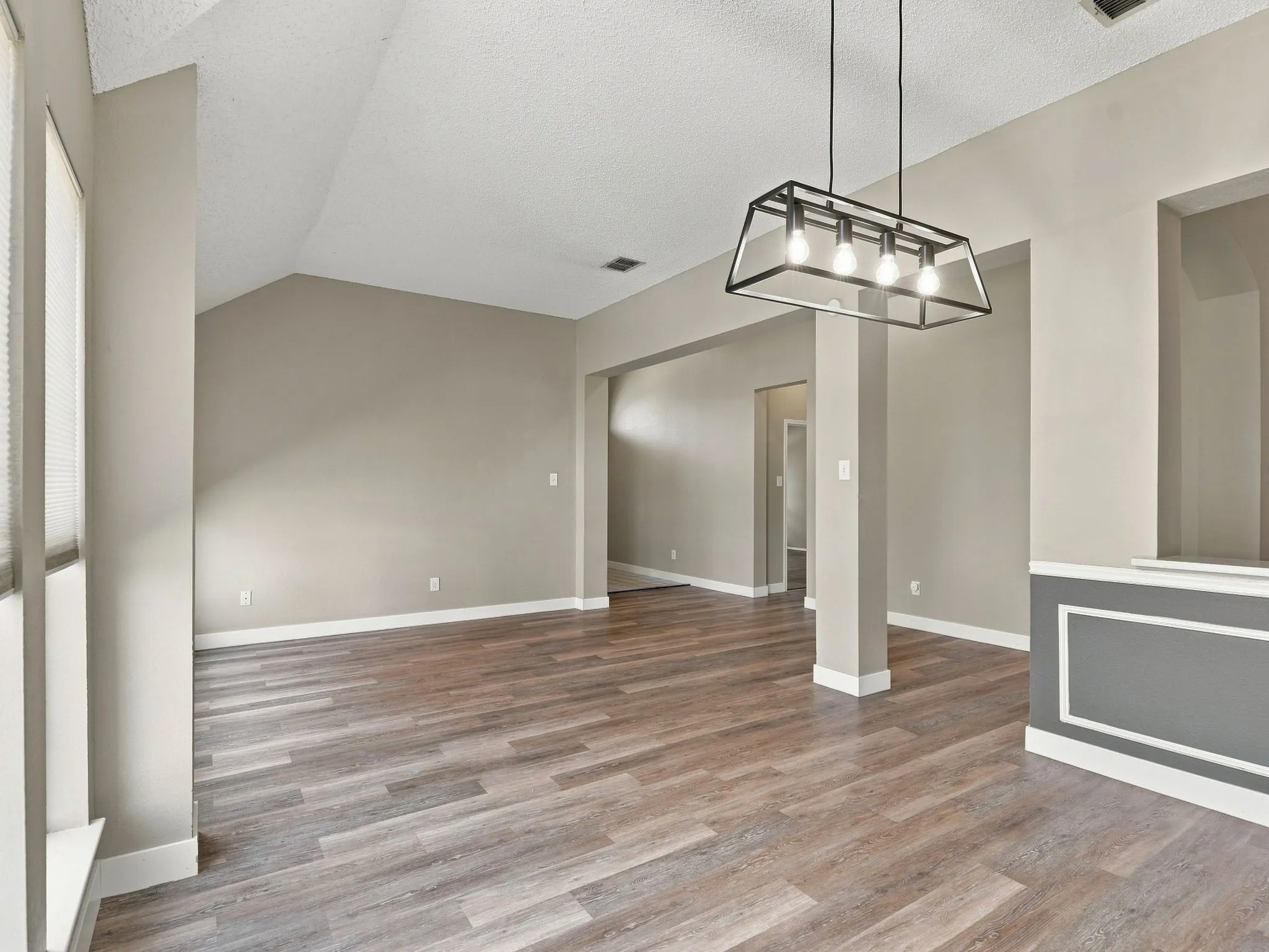 Single Family Residence For Rent in Collin County , 8201 Pacific Street, Frisco, Texas 75035, 4 Bedroom, 2 Bathroom, 2 Garage spaces, 2,112 Sqft, built in 1993, mls#21380941, Real Estate Agent in Frisco, Homes For Rent in Collin county, Homes For Rent in Frisco, Realtor in Frisco Texas, Real Estate Brokerage Independent Realty Texas, Luminita Cordes Realtor