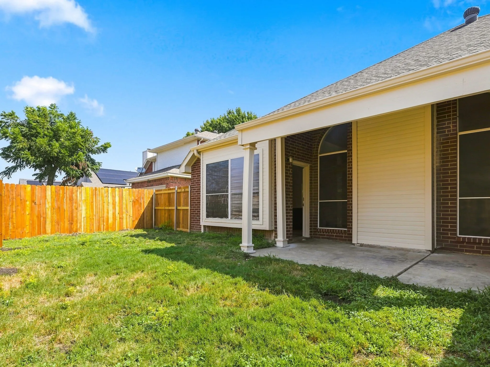 Single Family Residence For Rent in Collin County , 8201 Pacific Street, Frisco, Texas 75035, 4 Bedroom, 2 Bathroom, 2 Garage spaces, 2,112 Sqft, built in 1993, mls#21380941, Real Estate Agent in Frisco, Homes For Rent in Collin county, Homes For Rent in Frisco, Realtor in Frisco Texas, Real Estate Brokerage Independent Realty Texas, Luminita Cordes Realtor