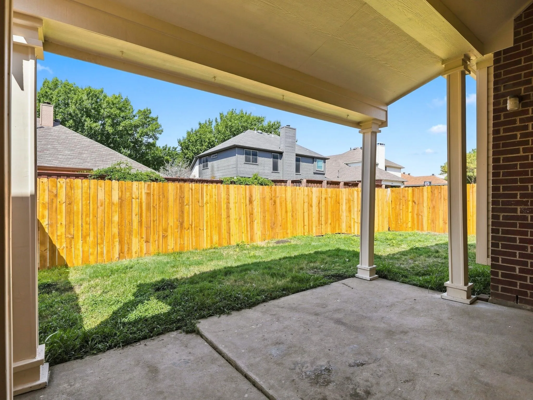 Single Family Residence For Rent in Collin County , 8201 Pacific Street, Frisco, Texas 75035, 4 Bedroom, 2 Bathroom, 2 Garage spaces, 2,112 Sqft, built in 1993, mls#21380941, Real Estate Agent in Frisco, Homes For Rent in Collin county, Homes For Rent in Frisco, Realtor in Frisco Texas, Real Estate Brokerage Independent Realty Texas, Luminita Cordes Realtor