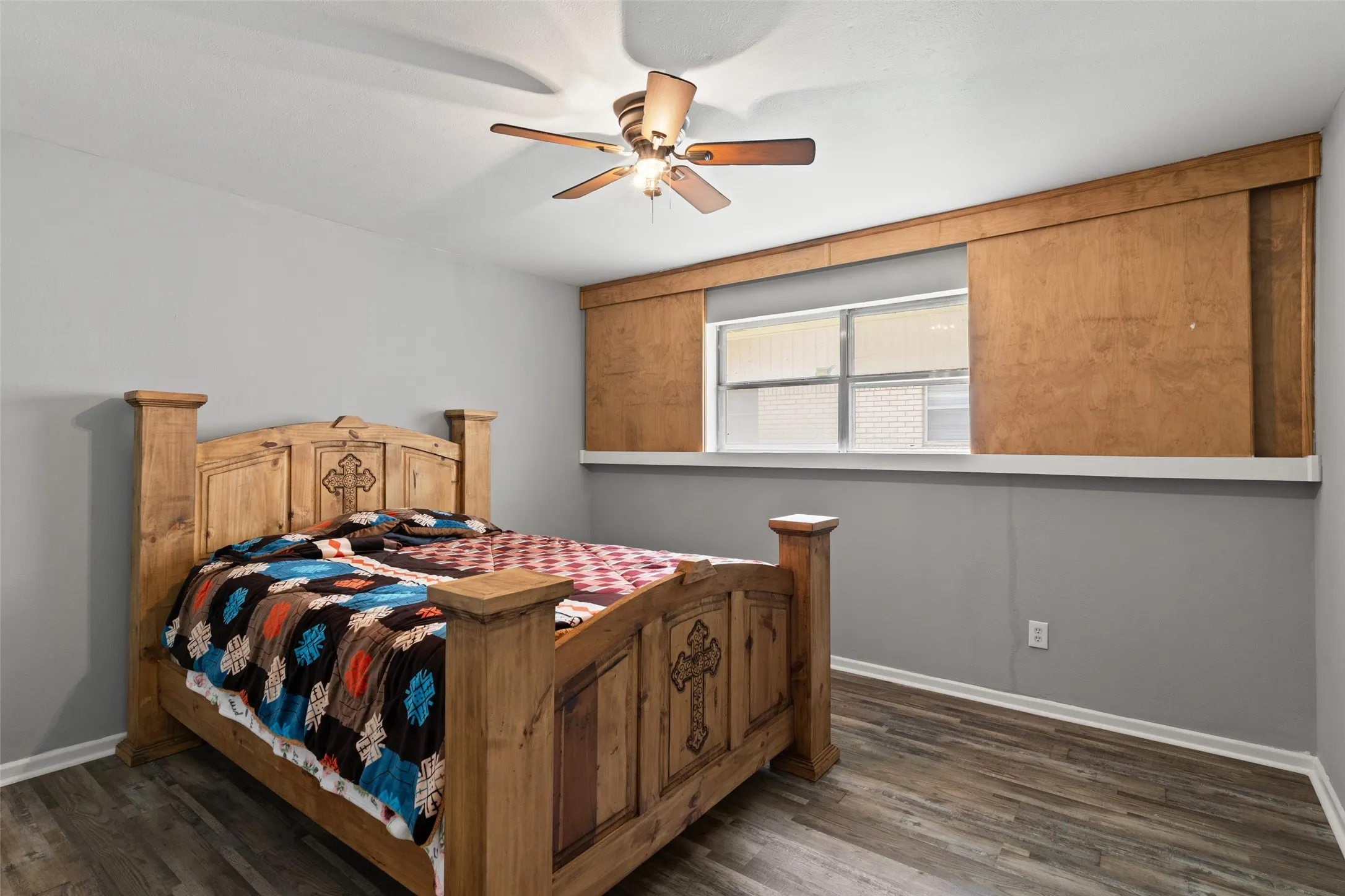 Duplex For Rent in Tarrant County , 4806 Inverness, Fort Worth, Texas 76132, 3 Bedroom, 2 Bathroom, Garage spaces, 1,524 Sqft, built in 1967, mls#21380960, Real Estate Agent in Fort Worth, Homes For Rent in Tarrant county, Homes For Rent in Fort Worth, Realtor in Fort Worth Texas, Real Estate Brokerage Independent Realty Texas, Luminita Cordes Realtor