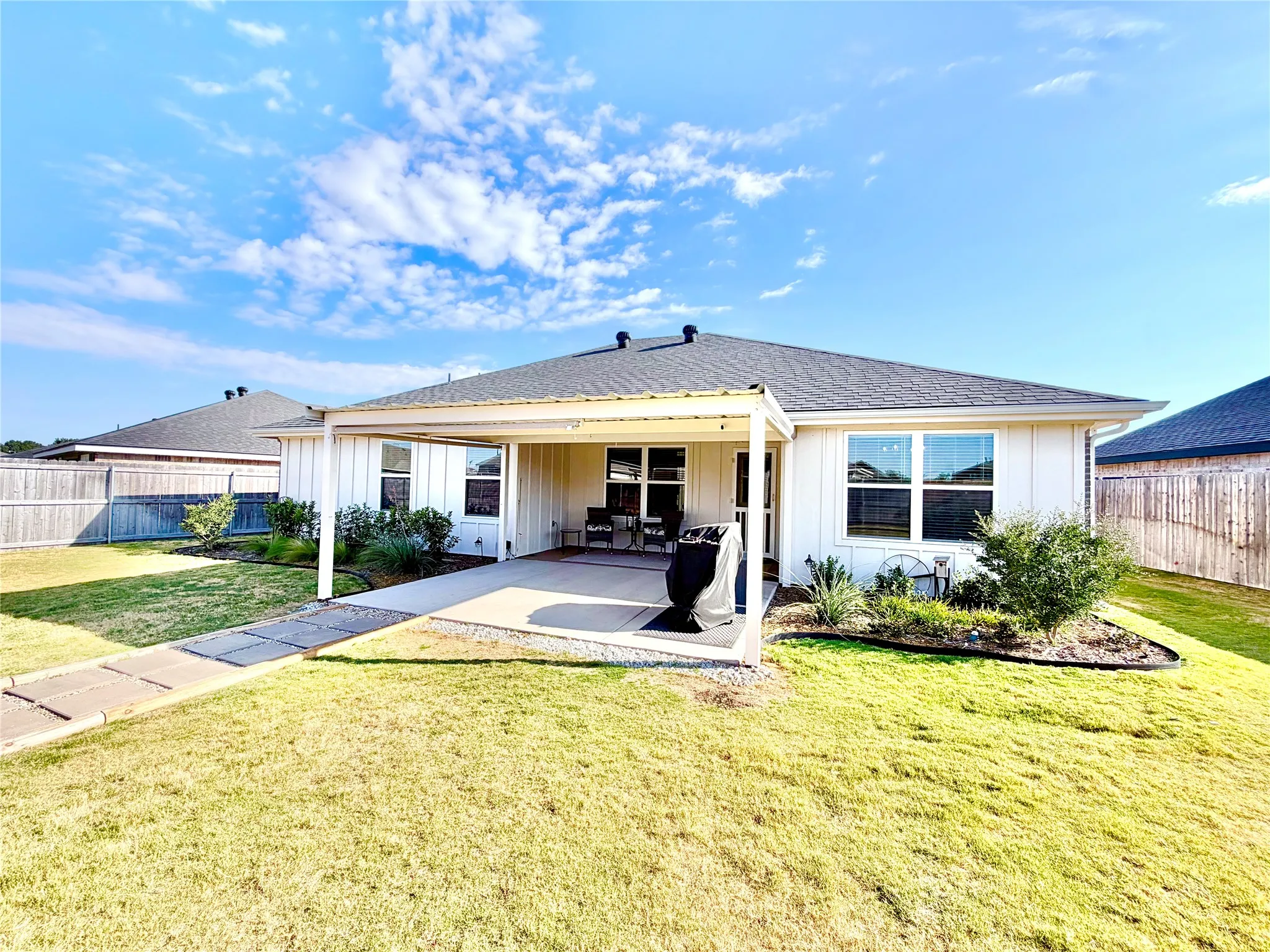 Single Family Residence For Sale in Taylor County , 3649 Yamini Drive, Abilene, Texas 79606, 3 Bedroom, 2 Bathroom, 2 Garage spaces, 1,391 Sqft, built in 2023, mls#21380328, Real Estate Agent in Abilene, Homes For Sale in Taylor county, Homes For Sale in Abilene, Realtor in Abilene Texas, Real Estate Brokerage Independent Realty Texas, Luminita Cordes Realtor