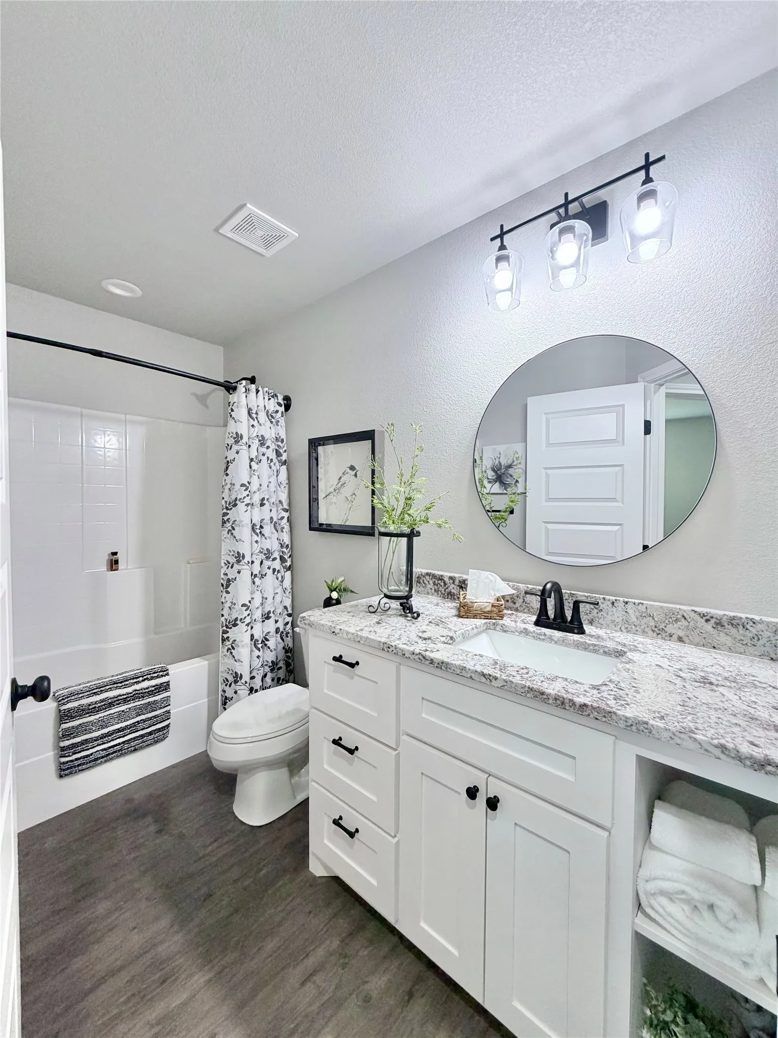 Single Family Residence For Sale in Taylor County , 3649 Yamini Drive, Abilene, Texas 79606, 3 Bedroom, 2 Bathroom, 2 Garage spaces, 1,391 Sqft, built in 2023, mls#21380328, Real Estate Agent in Abilene, Homes For Sale in Taylor county, Homes For Sale in Abilene, Realtor in Abilene Texas, Real Estate Brokerage Independent Realty Texas, Luminita Cordes Realtor