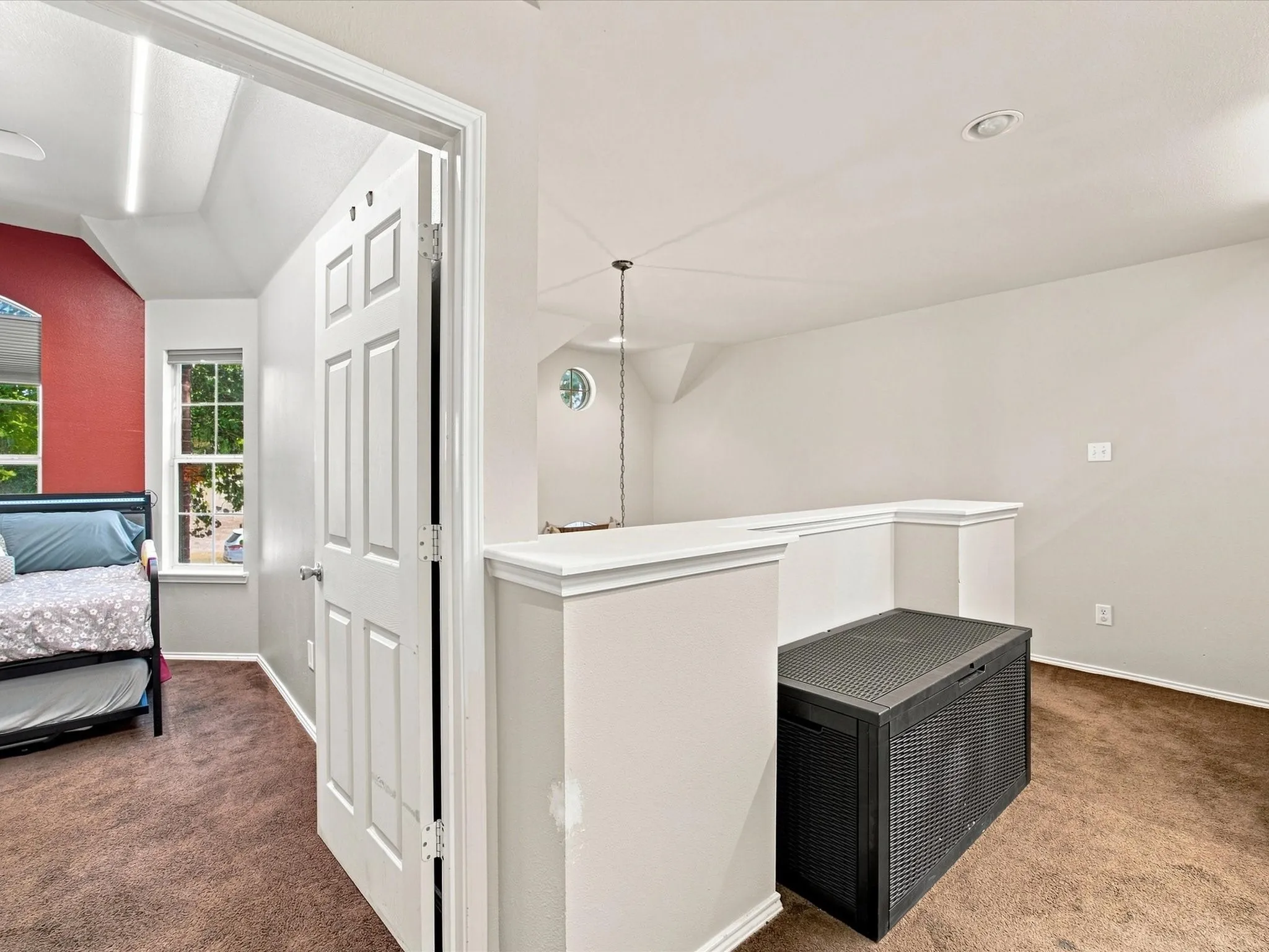 Single Family Residence For Sale in Tarrant County , 302 Republic Lane, Euless, Texas 76040, 3 Bedroom, 3 Bathroom, 2 Garage spaces, 1,808 Sqft, built in 2003, mls#21380630, Real Estate Agent in Euless, Homes For Sale in Tarrant county, Homes For Sale in Euless, Realtor in Euless Texas, Real Estate Brokerage Independent Realty Texas, Luminita Cordes Realtor