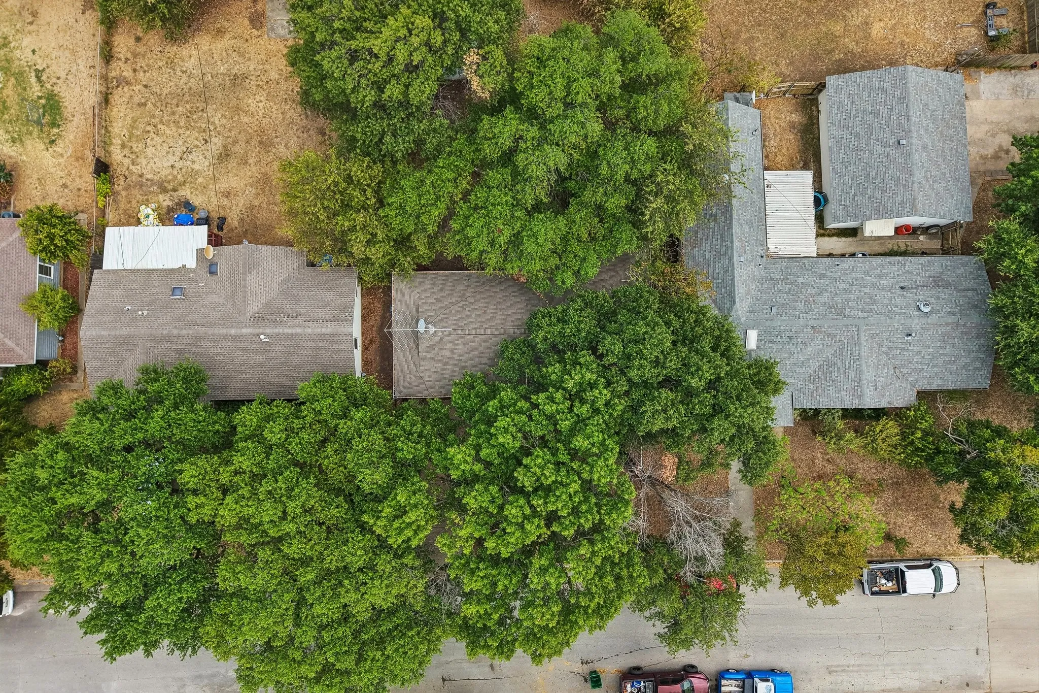 Single Family Residence For Sale in Tarrant County , 3204 Aurora Street, Haltom City, Texas 76117, 4 Bedroom, 2 Bathroom, Garage spaces, 1,275 Sqft, built in 1958, mls#21374996, Real Estate Agent in Haltom City, Homes For Sale in Tarrant county, Homes For Sale in Haltom City, Realtor in Haltom City Texas, Real Estate Brokerage Independent Realty Texas, Luminita Cordes Realtor