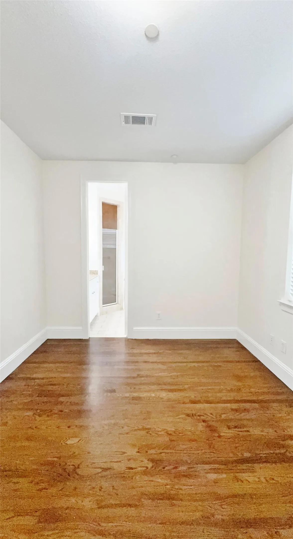 Townhouse For Rent in Dallas County , 4148 Grassmere Lane 4A, University Park, Texas 75205, 4 Bedroom, 4 Bathroom, 2 Garage spaces, 2,124 Sqft, built in 2007, mls#21381011, Real Estate Agent in University Park, Homes For Rent in Dallas county, Homes For Rent in University Park, Realtor in University Park Texas, Real Estate Brokerage Independent Realty Texas, Luminita Cordes Realtor