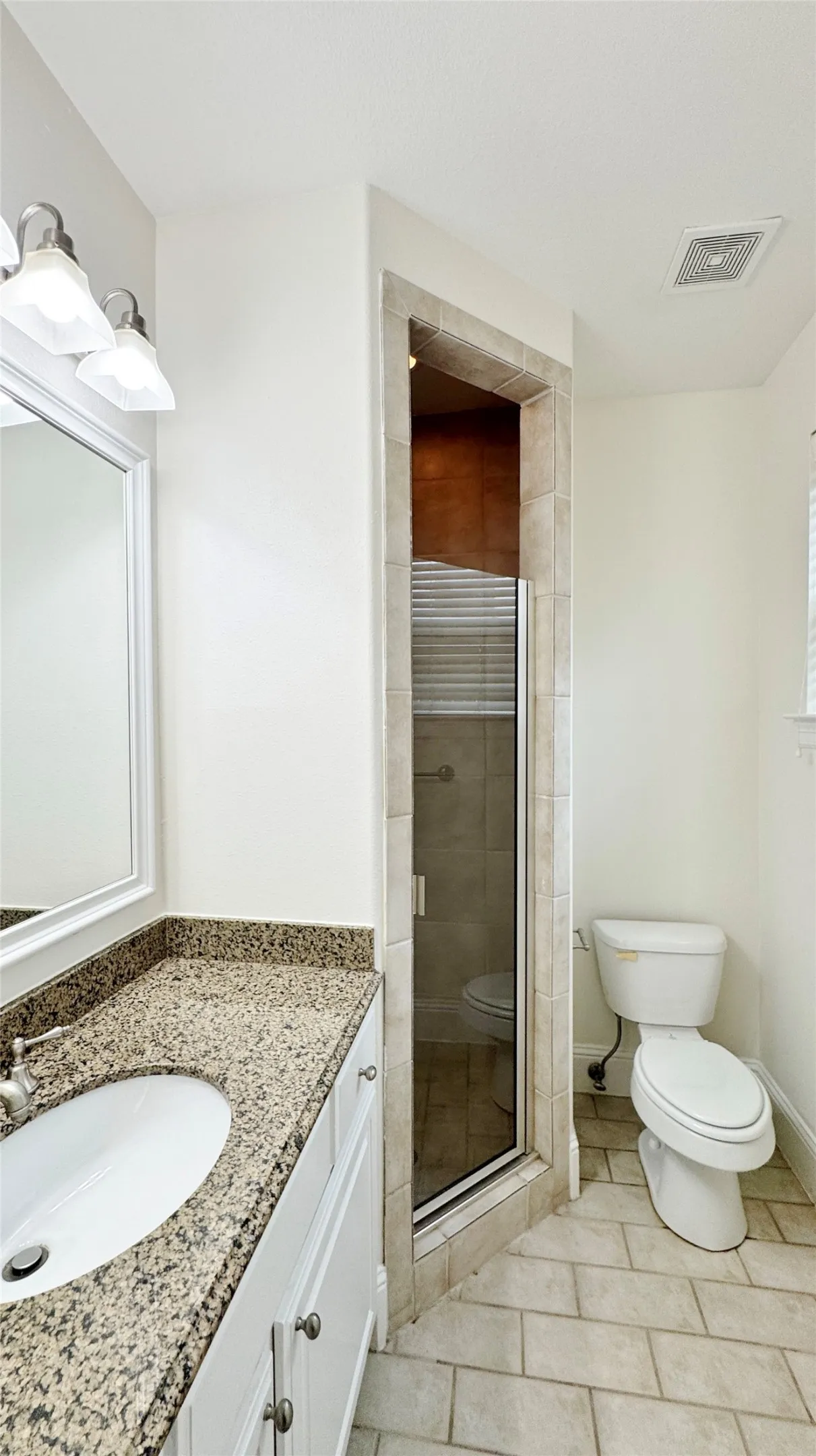 Townhouse For Rent in Dallas County , 4148 Grassmere Lane 4A, University Park, Texas 75205, 4 Bedroom, 4 Bathroom, 2 Garage spaces, 2,124 Sqft, built in 2007, mls#21381011, Real Estate Agent in University Park, Homes For Rent in Dallas county, Homes For Rent in University Park, Realtor in University Park Texas, Real Estate Brokerage Independent Realty Texas, Luminita Cordes Realtor