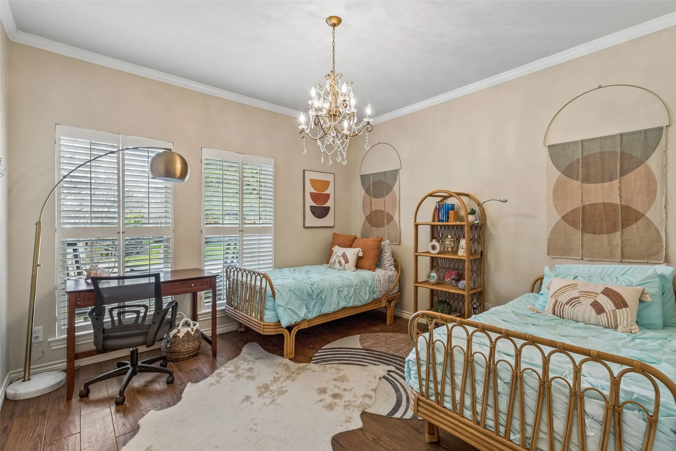 Single Family Residence For Sale in Dallas County , 9631 Hilldale Drive, Dallas, Texas 75231, 5 Bedroom, 7 Bathroom, 3 Garage spaces, 5,586 Sqft, built in 1979, mls#21380614, Real Estate Agent in Dallas, Homes For Sale in Dallas county, Homes For Sale in Dallas, Realtor in Dallas Texas, Real Estate Brokerage Independent Realty Texas, Luminita Cordes Realtor