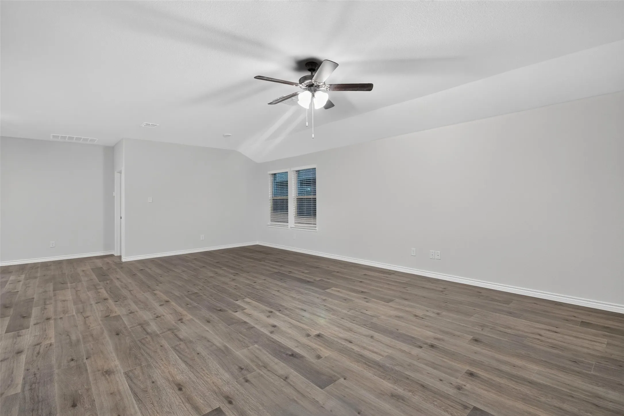 Single Family Residence For Rent in Rockwall County , 2025 Hearn Drive, Royse City, Texas 75189, 4 Bedroom, 2 Bathroom, 2 Garage spaces, 2,100 Sqft, built in 2026, mls#21379366, Real Estate Agent in Royse City, Homes For Rent in Rockwall county, Homes For Rent in Royse City, Realtor in Royse City Texas, Real Estate Brokerage Independent Realty Texas, Luminita Cordes Realtor