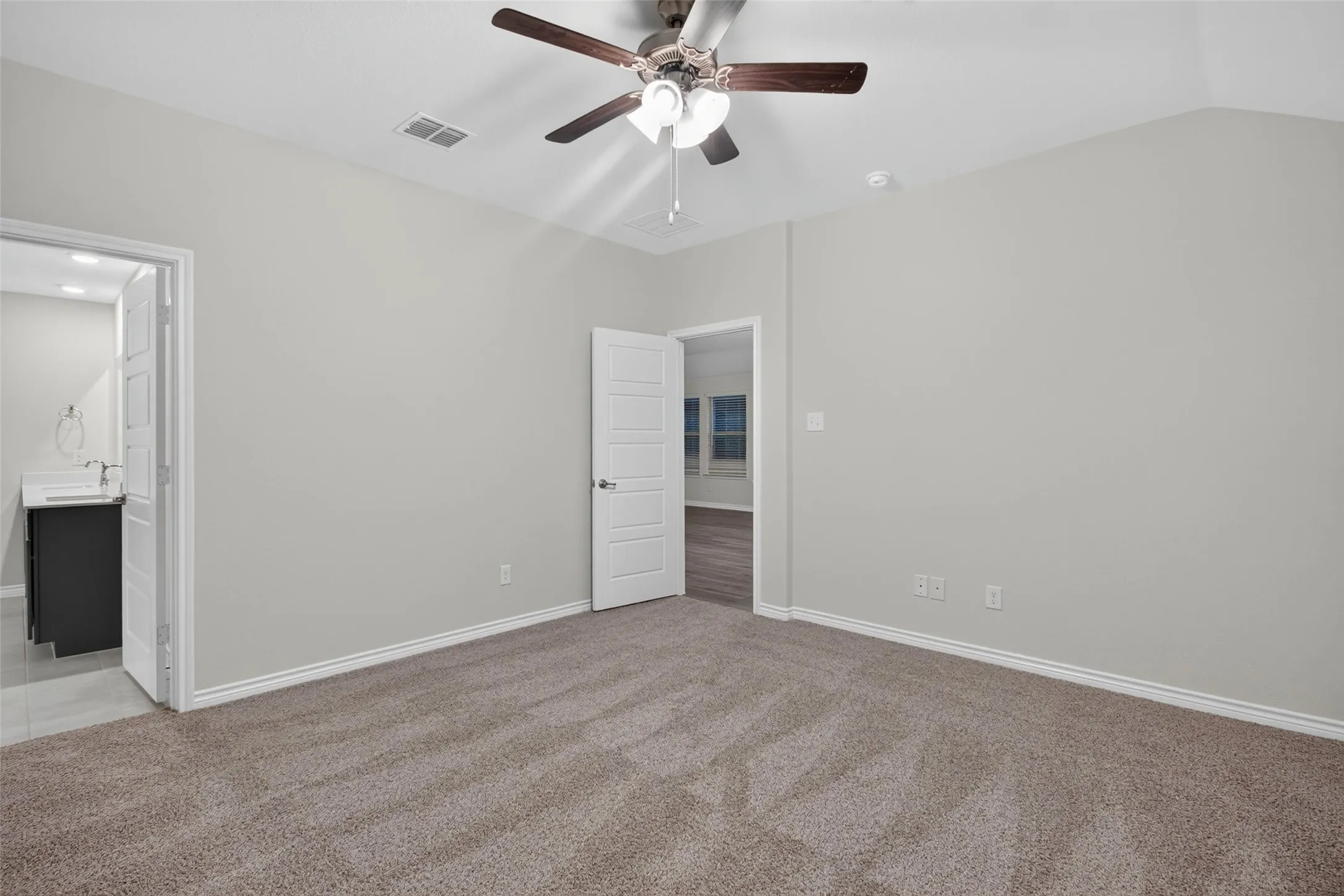 Single Family Residence For Rent in Rockwall County , 2025 Hearn Drive, Royse City, Texas 75189, 4 Bedroom, 2 Bathroom, 2 Garage spaces, 2,100 Sqft, built in 2026, mls#21379366, Real Estate Agent in Royse City, Homes For Rent in Rockwall county, Homes For Rent in Royse City, Realtor in Royse City Texas, Real Estate Brokerage Independent Realty Texas, Luminita Cordes Realtor