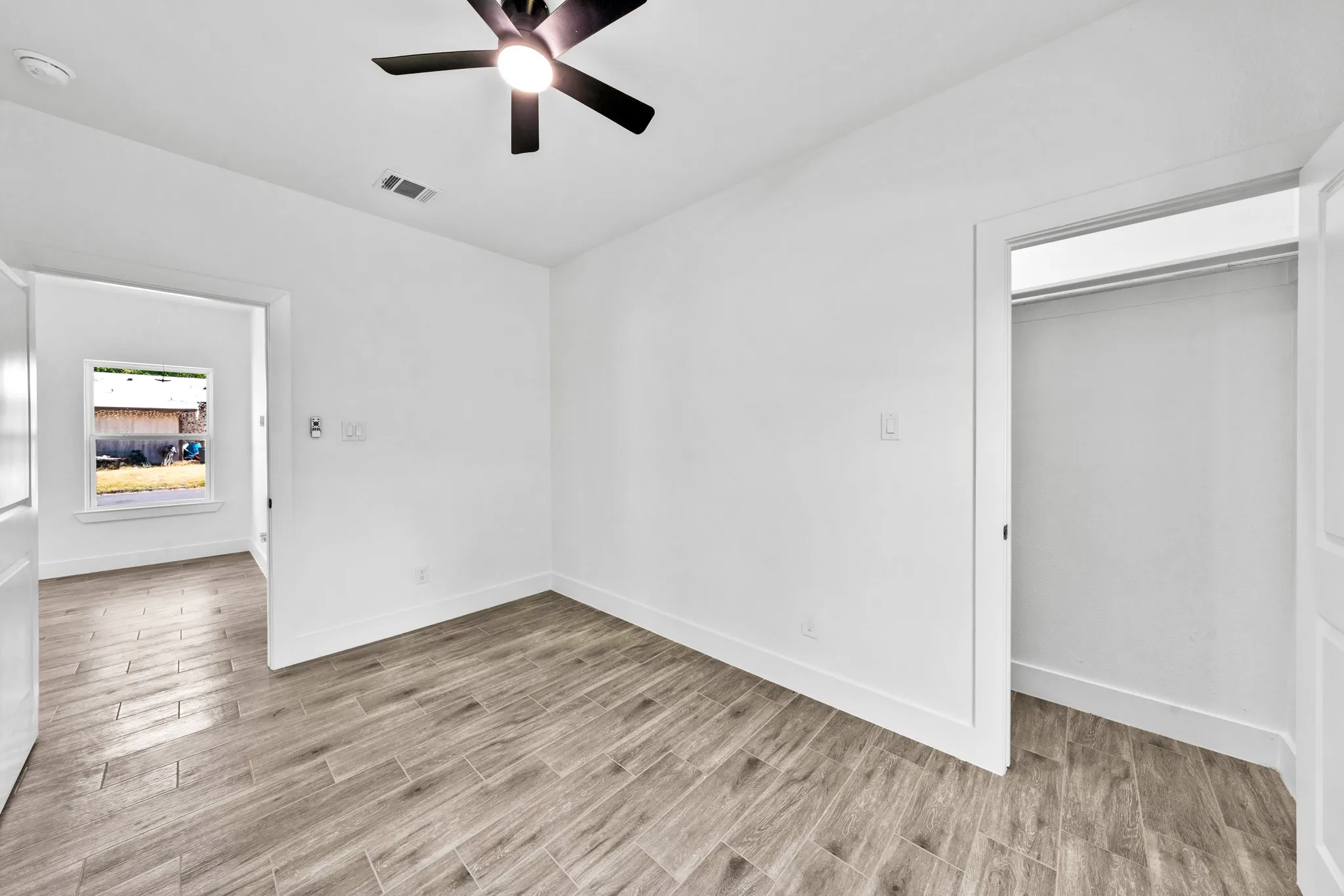Single Family Residence For Sale in Hopkins County , 220 Calvert Street, Sulphur Springs, Texas 75482, 2 Bedroom, 2 Bathroom, Garage spaces, 862 Sqft, built in 2026, mls#21377690, Real Estate Agent in Sulphur Springs, Homes For Sale in Hopkins county, Homes For Sale in Sulphur Springs, Realtor in Sulphur Springs Texas, Real Estate Brokerage Independent Realty Texas, Luminita Cordes Realtor