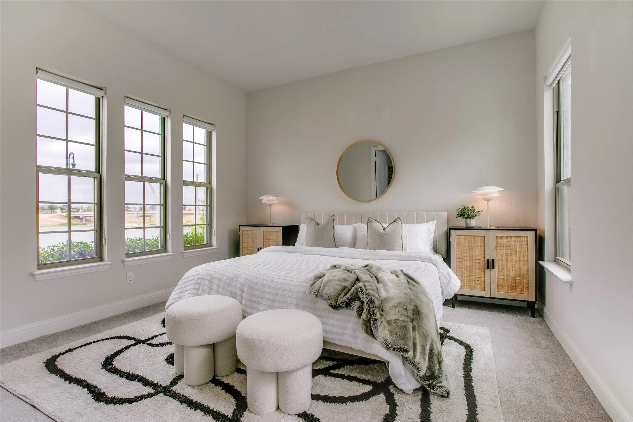 Single Family Residence For Sale in Tarrant County , 1332 Island Vista Drive, Arlington, Texas 76005, 5 Bedroom, 6 Bathroom, 3 Garage spaces, 4,565 Sqft, built in 2021, mls#21374197, Real Estate Agent in Arlington, Homes For Sale in Tarrant county, Homes For Sale in Arlington, Realtor in Arlington Texas, Real Estate Brokerage Independent Realty Texas, Luminita Cordes Realtor