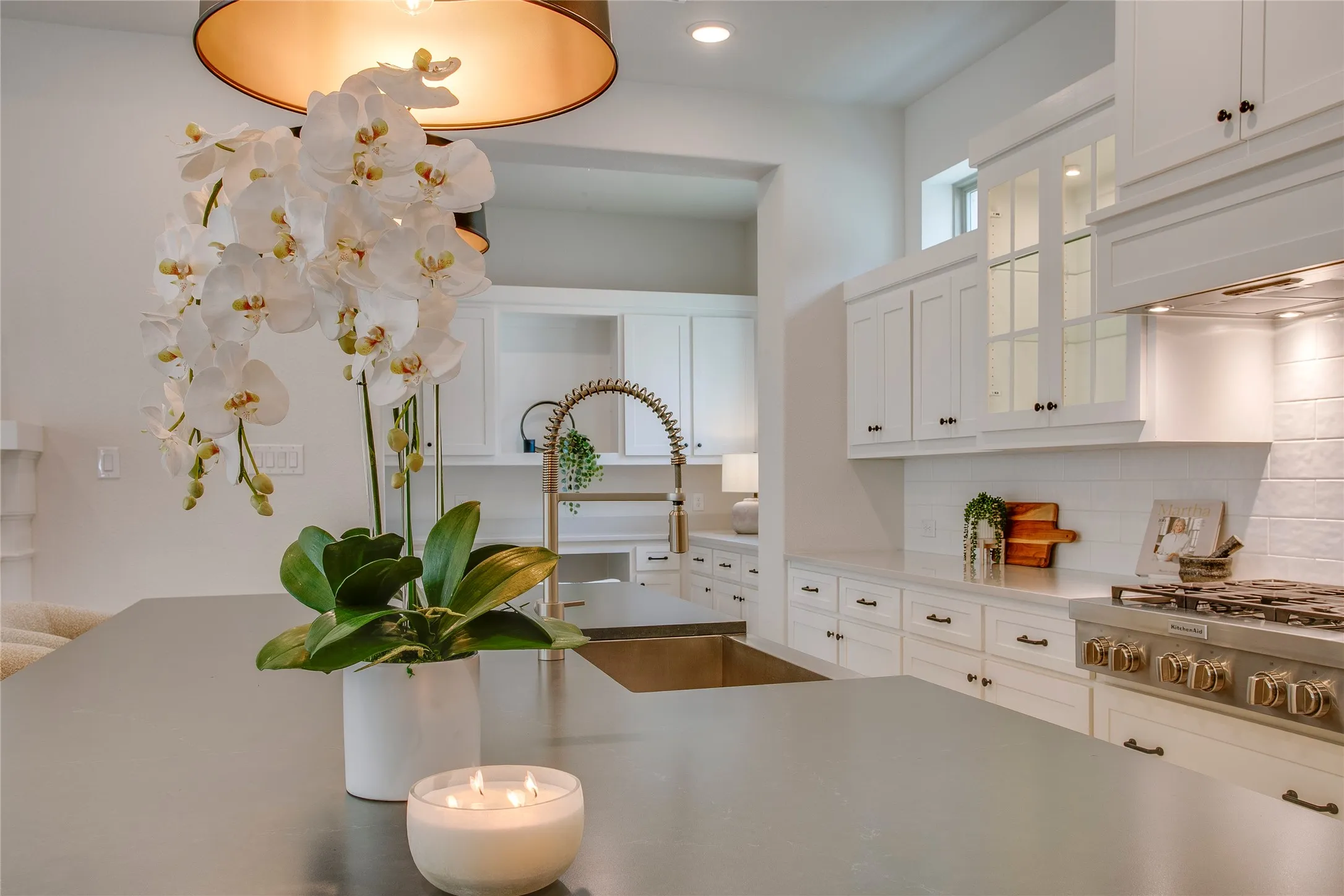 Single Family Residence For Sale in Tarrant County , 1332 Island Vista Drive, Arlington, Texas 76005, 5 Bedroom, 6 Bathroom, 3 Garage spaces, 4,565 Sqft, built in 2021, mls#21374197, Real Estate Agent in Arlington, Homes For Sale in Tarrant county, Homes For Sale in Arlington, Realtor in Arlington Texas, Real Estate Brokerage Independent Realty Texas, Luminita Cordes Realtor
