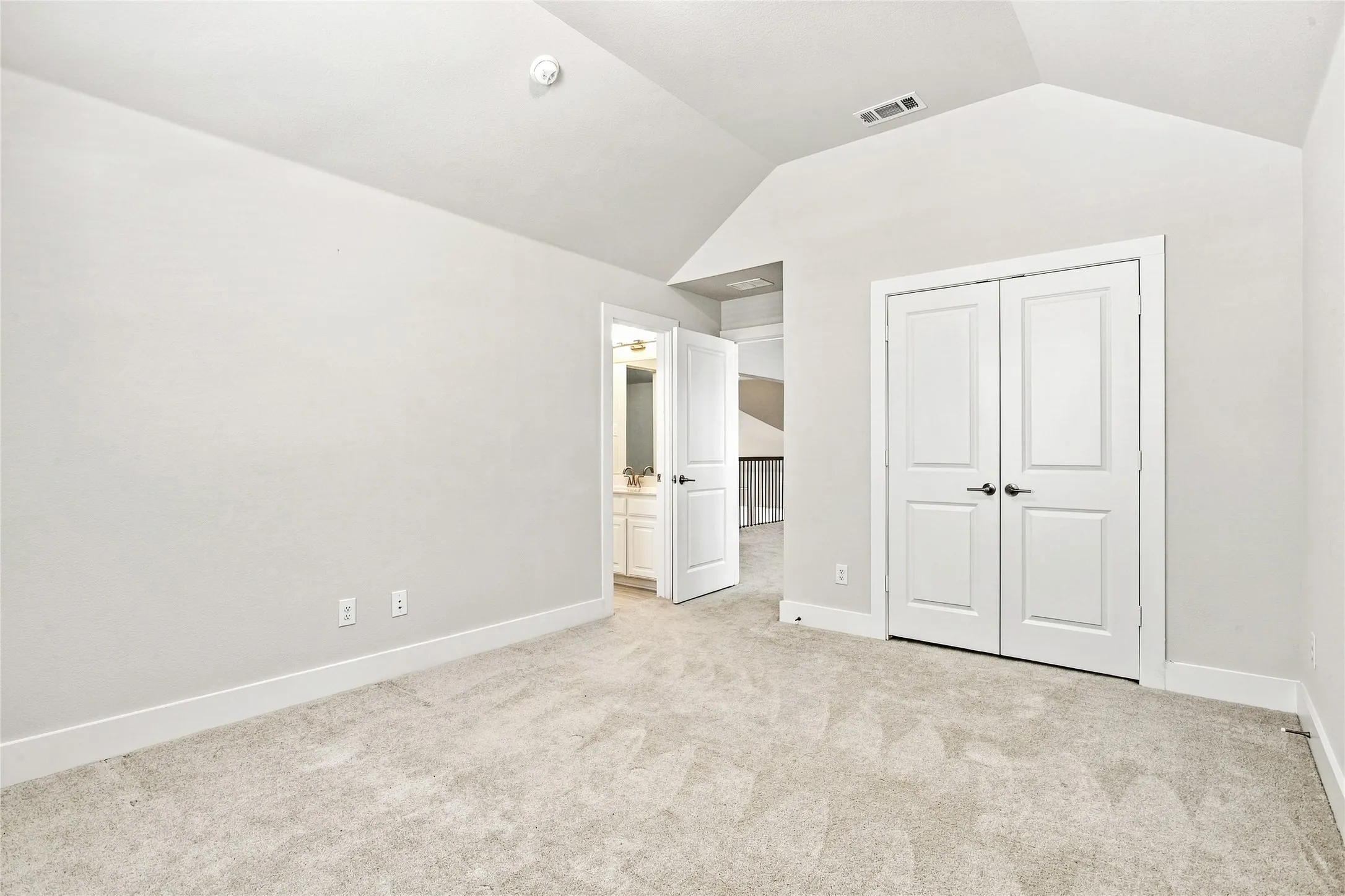 All upstairs bedroom have have large clsoets