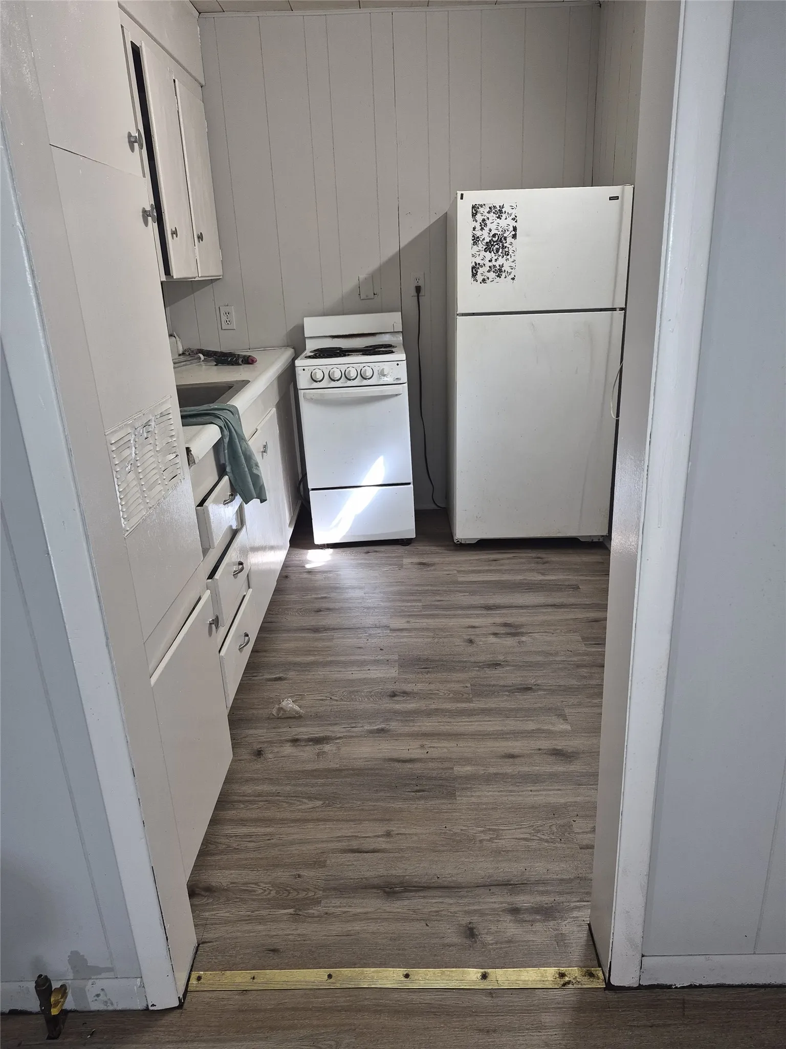 Apartment For Rent in Denton County , 2515 Denison Street B, Denton, Texas 76201, 0, 1 Bathroom, Garage spaces, 425 Sqft, built in 1965, mls#21381030, Real Estate Agent in Denton, Homes For Rent in Denton county, Homes For Rent in Denton, Realtor in Denton Texas, Real Estate Brokerage Independent Realty Texas, Luminita Cordes Realtor