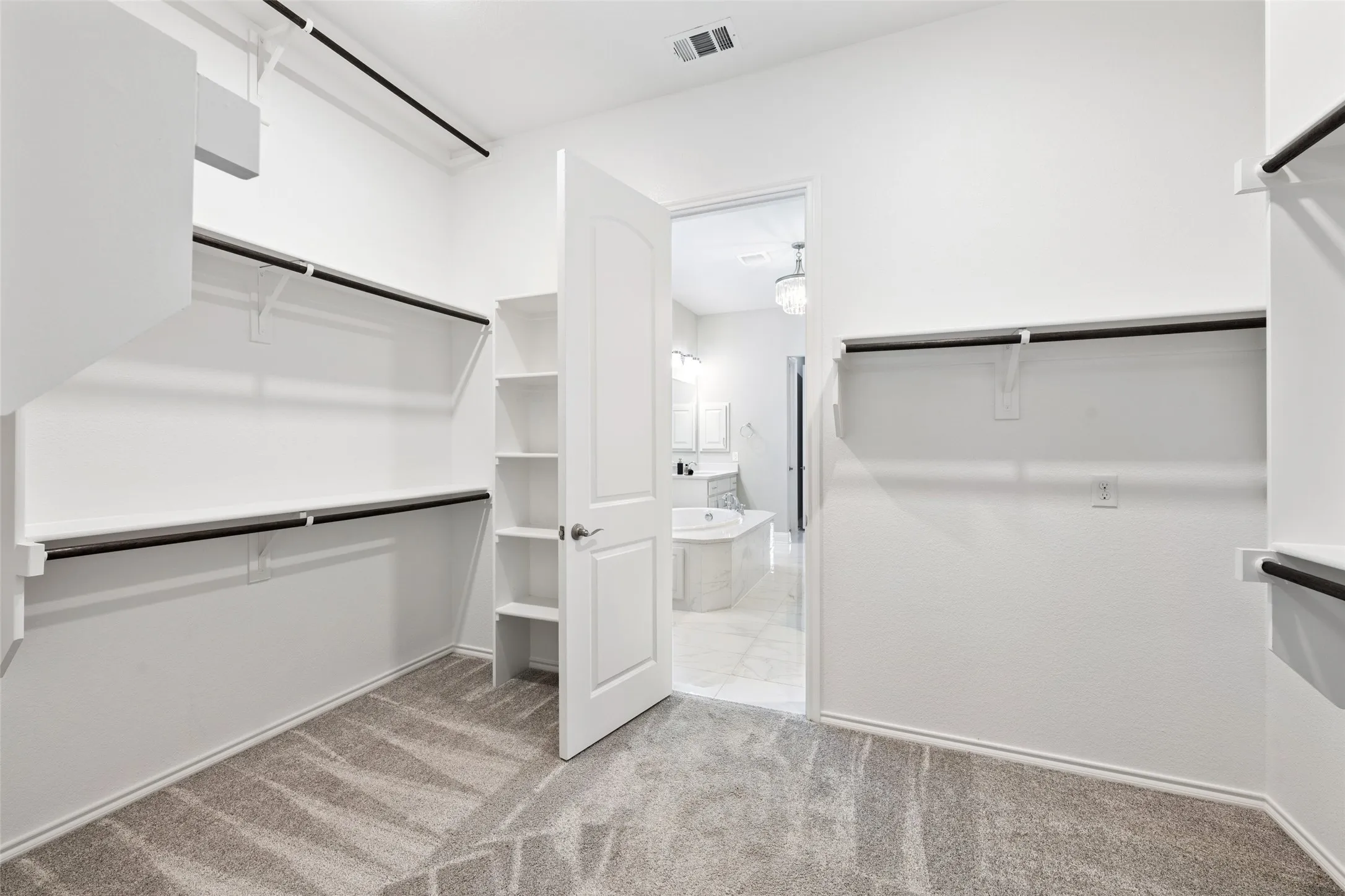 Single Family Residence For Sale in Denton County , 6881 Flatcatcher Drive, Frisco, Texas 75036, 4 Bedroom, 4 Bathroom, 3 Garage spaces, 3,879 Sqft, built in 2019, mls#21380595, Real Estate Agent in Frisco, Homes For Sale in Denton county, Homes For Sale in Frisco, Realtor in Frisco Texas, Real Estate Brokerage Independent Realty Texas, Luminita Cordes Realtor