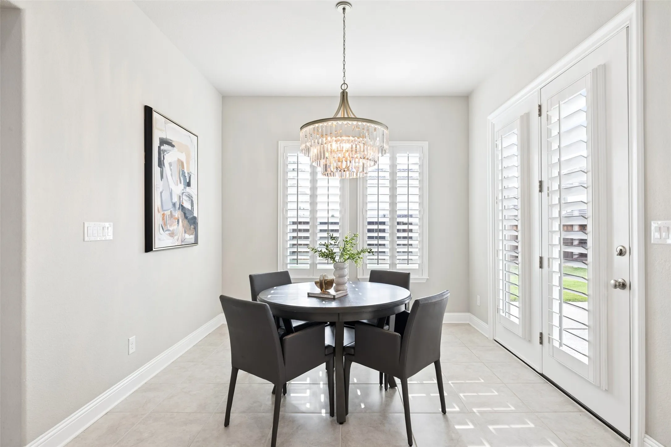 Single Family Residence For Sale in Denton County , 6881 Flatcatcher Drive, Frisco, Texas 75036, 4 Bedroom, 4 Bathroom, 3 Garage spaces, 3,879 Sqft, built in 2019, mls#21380595, Real Estate Agent in Frisco, Homes For Sale in Denton county, Homes For Sale in Frisco, Realtor in Frisco Texas, Real Estate Brokerage Independent Realty Texas, Luminita Cordes Realtor