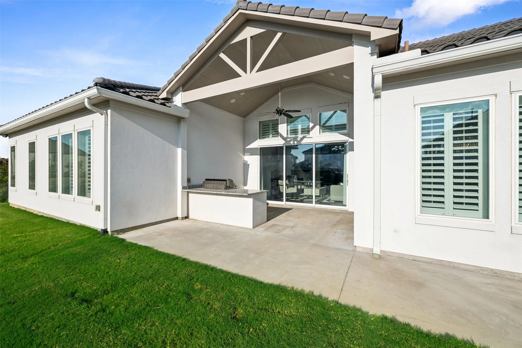 Single Family Residence For Sale in Denton County , 6881 Flatcatcher Drive, Frisco, Texas 75036, 4 Bedroom, 4 Bathroom, 3 Garage spaces, 3,879 Sqft, built in 2019, mls#21380595, Real Estate Agent in Frisco, Homes For Sale in Denton county, Homes For Sale in Frisco, Realtor in Frisco Texas, Real Estate Brokerage Independent Realty Texas, Luminita Cordes Realtor