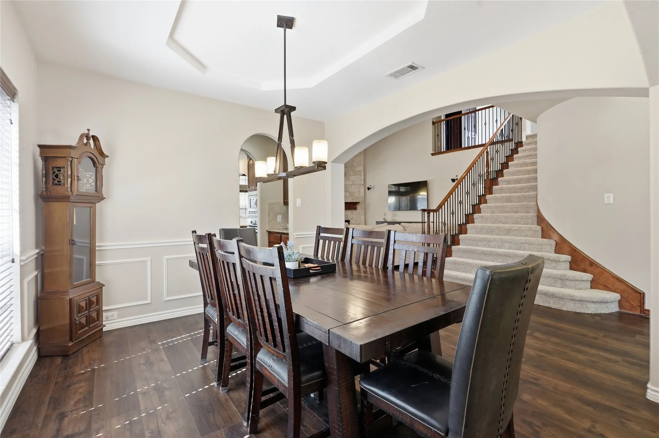 Single Family Residence For Sale in Denton County , 1565 Dutch Hollow Drive, Frisco, Texas 75033, 5 Bedroom, 4 Bathroom, 2 Garage spaces, 3,850 Sqft, built in 2009, mls#21380980, Real Estate Agent in Frisco, Homes For Sale in Denton county, Homes For Sale in Frisco, Realtor in Frisco Texas, Real Estate Brokerage Independent Realty Texas, Luminita Cordes Realtor