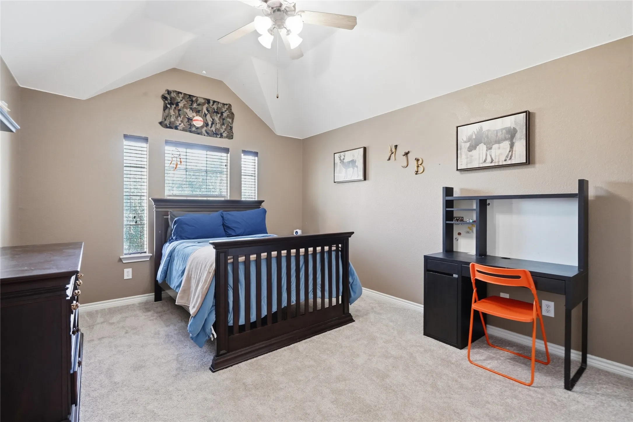 Single Family Residence For Sale in Denton County , 1565 Dutch Hollow Drive, Frisco, Texas 75033, 5 Bedroom, 4 Bathroom, 2 Garage spaces, 3,850 Sqft, built in 2009, mls#21380980, Real Estate Agent in Frisco, Homes For Sale in Denton county, Homes For Sale in Frisco, Realtor in Frisco Texas, Real Estate Brokerage Independent Realty Texas, Luminita Cordes Realtor