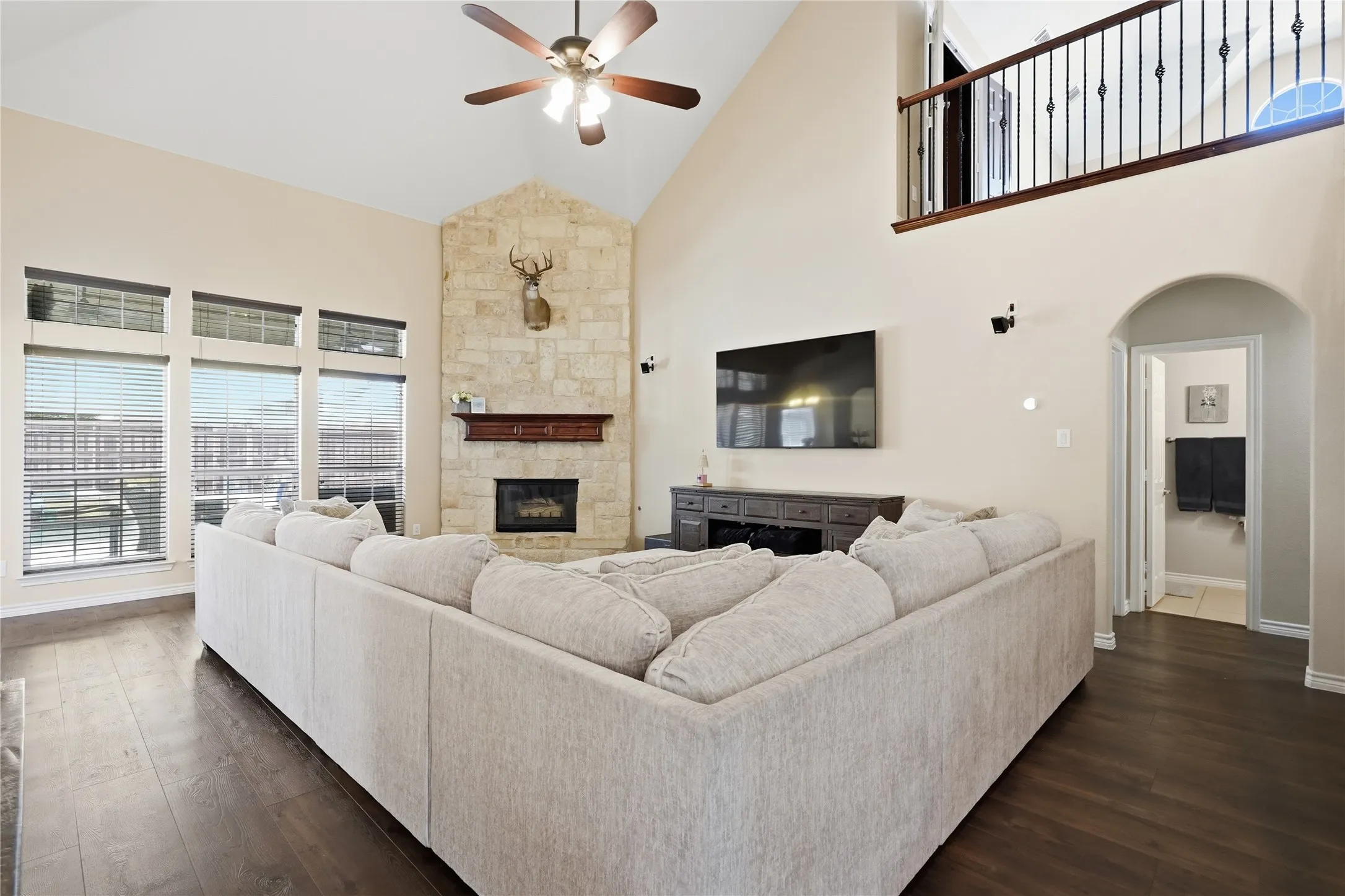 Single Family Residence For Sale in Denton County , 1565 Dutch Hollow Drive, Frisco, Texas 75033, 5 Bedroom, 4 Bathroom, 2 Garage spaces, 3,850 Sqft, built in 2009, mls#21380980, Real Estate Agent in Frisco, Homes For Sale in Denton county, Homes For Sale in Frisco, Realtor in Frisco Texas, Real Estate Brokerage Independent Realty Texas, Luminita Cordes Realtor