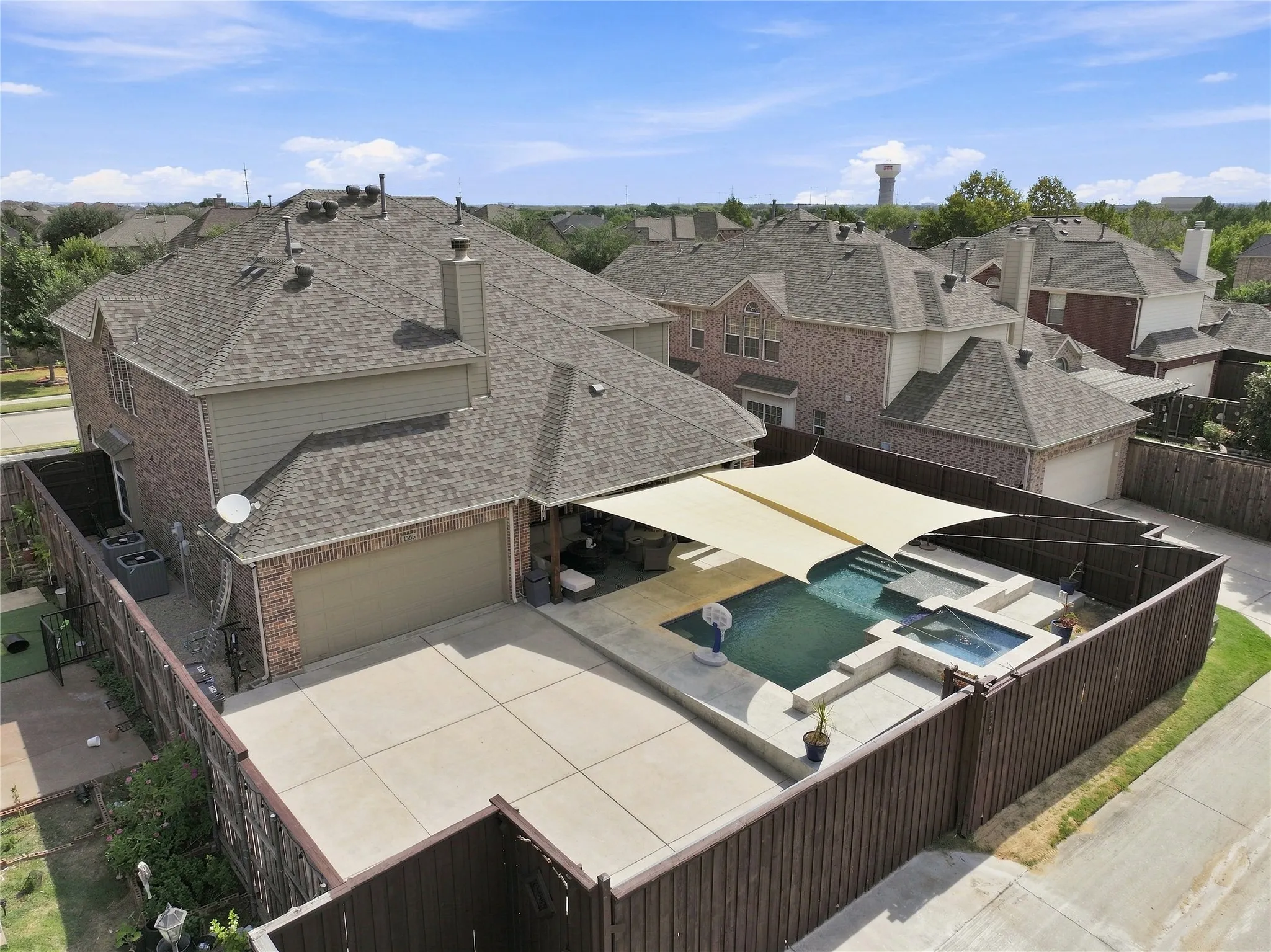 Single Family Residence For Sale in Denton County , 1565 Dutch Hollow Drive, Frisco, Texas 75033, 5 Bedroom, 4 Bathroom, 2 Garage spaces, 3,850 Sqft, built in 2009, mls#21380980, Real Estate Agent in Frisco, Homes For Sale in Denton county, Homes For Sale in Frisco, Realtor in Frisco Texas, Real Estate Brokerage Independent Realty Texas, Luminita Cordes Realtor