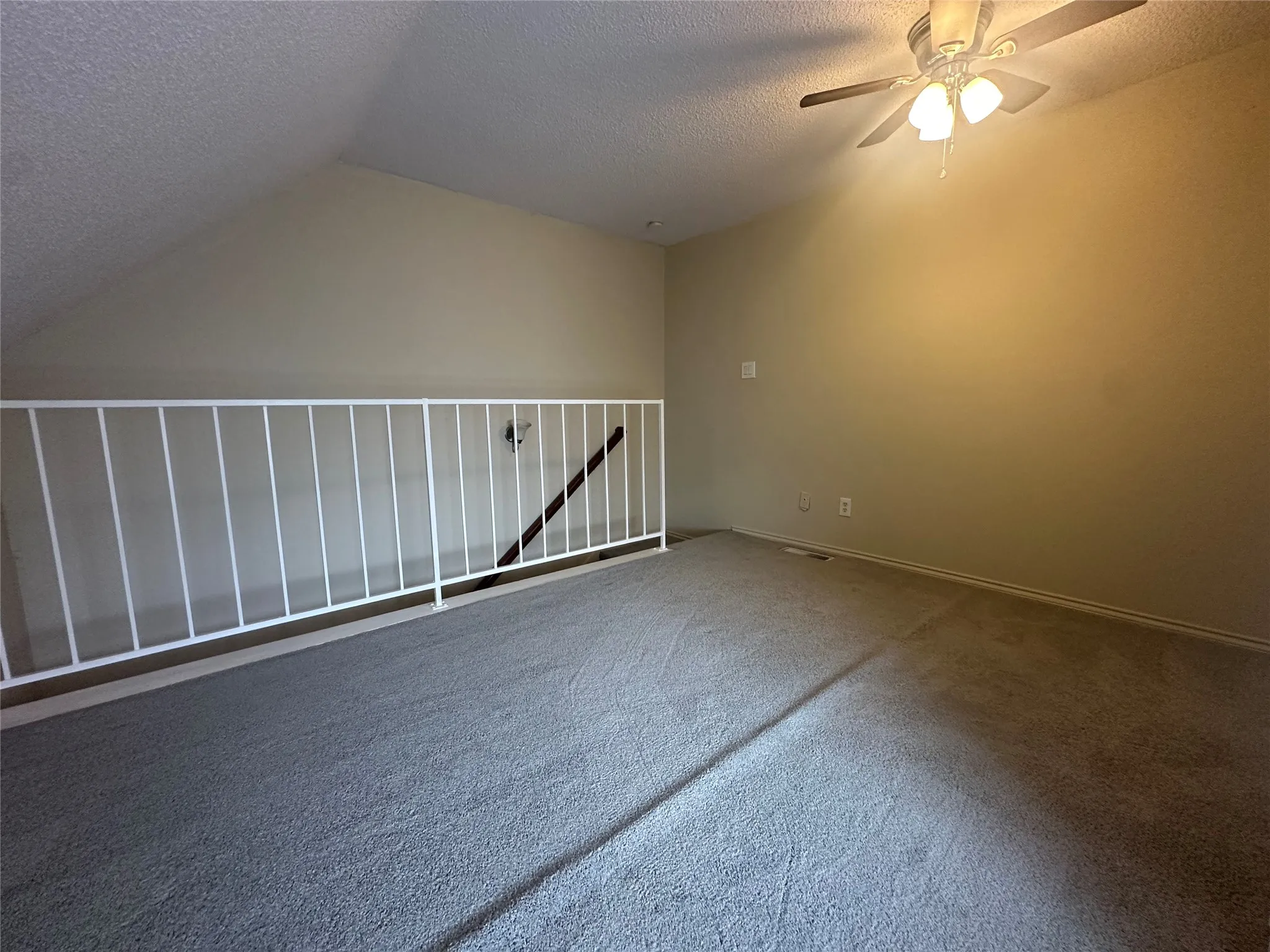 Condominium For Rent in Dallas County , 9825 Walnut Street 201, Dallas, Texas 75243, 1 Bedroom, 1 Bathroom, Garage spaces, 774 Sqft, built in 1983, mls#21380060, Real Estate Agent in Dallas, Homes For Rent in Dallas county, Homes For Rent in Dallas, Realtor in Dallas Texas, Real Estate Brokerage Independent Realty Texas, Luminita Cordes Realtor