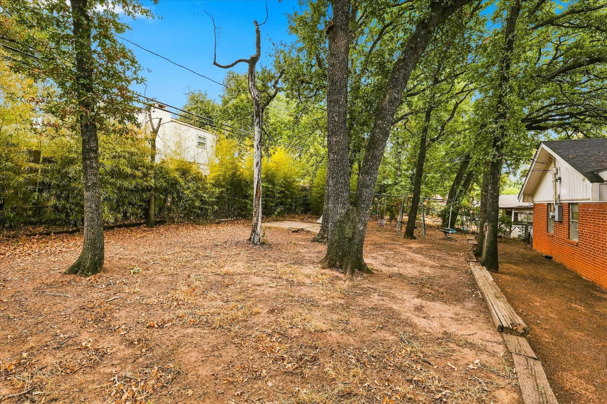 Single Family Residence For Sale in Tarrant County , 1813 Barron Lane, Fort Worth, Texas 76112, 4 Bedroom, 2 Bathroom, 2 Garage spaces, 1,513 Sqft, built in 1962, mls#21375859, Real Estate Agent in Fort Worth, Homes For Sale in Tarrant county, Homes For Sale in Fort Worth, Realtor in Fort Worth Texas, Real Estate Brokerage Independent Realty Texas, Luminita Cordes Realtor