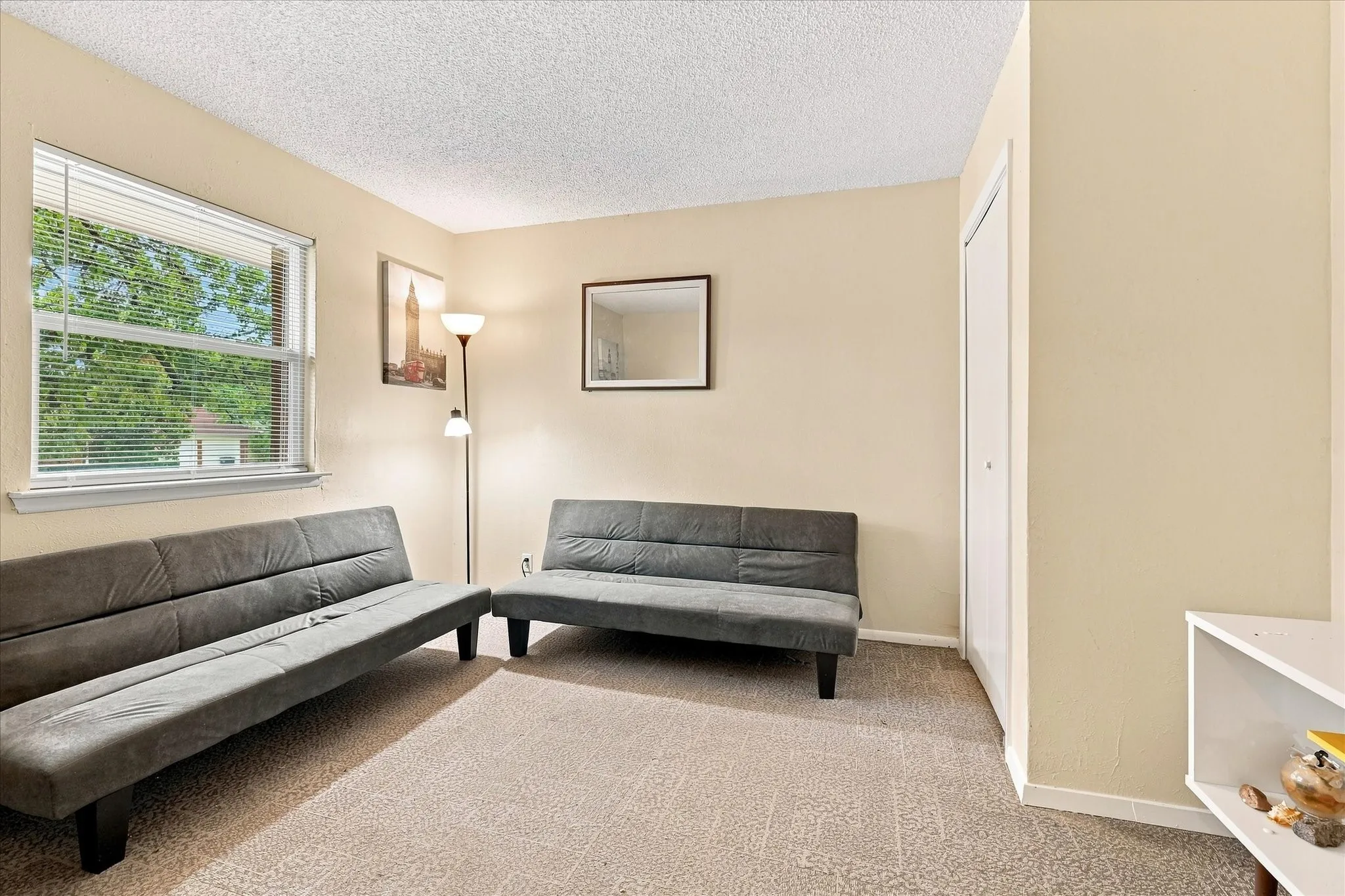 Single Family Residence For Sale in Tarrant County , 1813 Barron Lane, Fort Worth, Texas 76112, 4 Bedroom, 2 Bathroom, 2 Garage spaces, 1,513 Sqft, built in 1962, mls#21375859, Real Estate Agent in Fort Worth, Homes For Sale in Tarrant county, Homes For Sale in Fort Worth, Realtor in Fort Worth Texas, Real Estate Brokerage Independent Realty Texas, Luminita Cordes Realtor