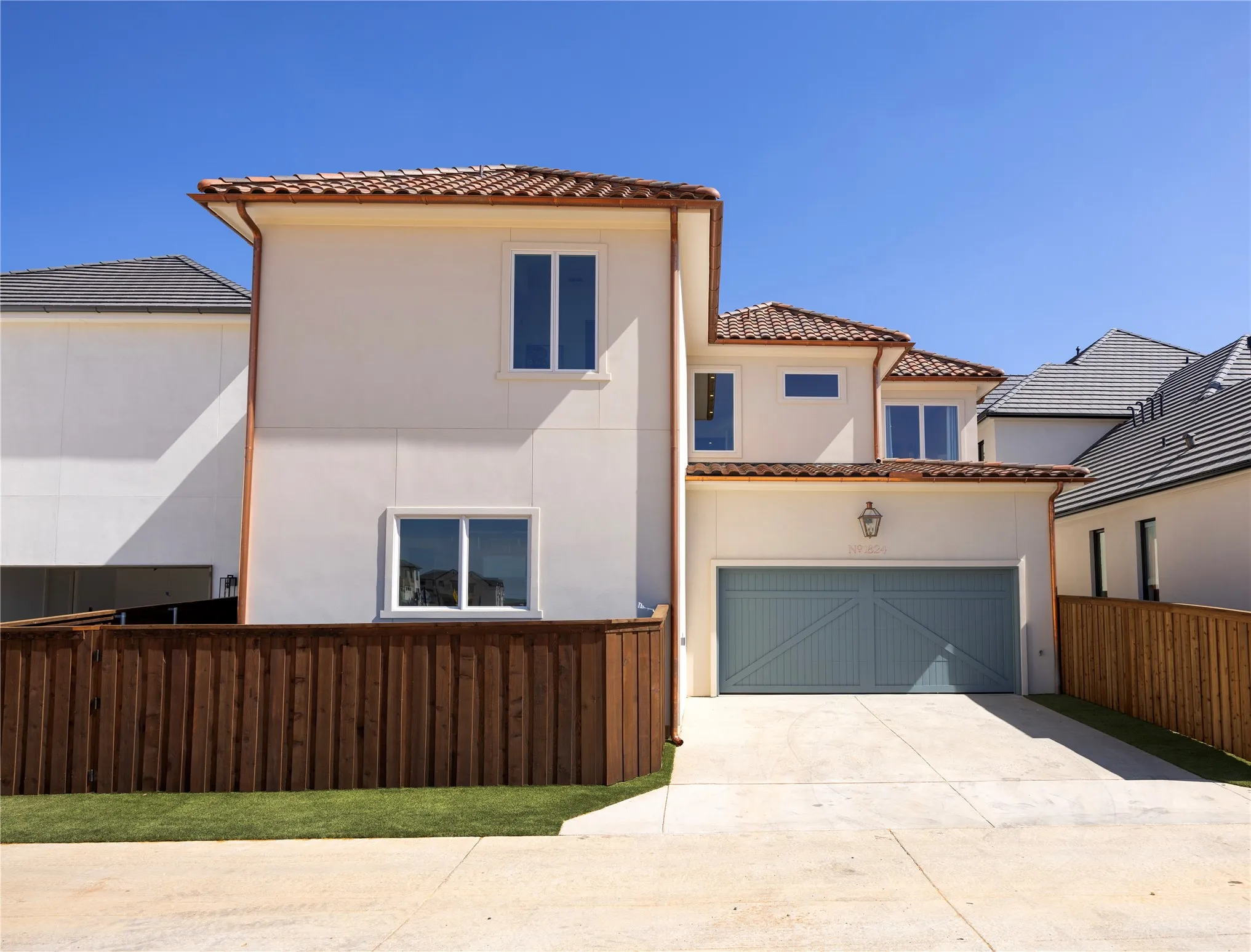 2 Car, Rear Entry, Room for Lift