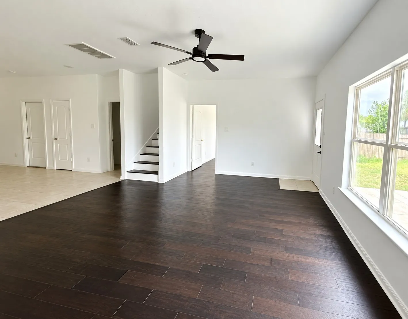 Single Family Residence For Rent in Kaufman County , 4405 Elderberry Street, Forney, Texas 75126, 4 Bedroom, 3 Bathroom, 2 Garage spaces, 2,724 Sqft, built in 2016, mls#21380955, Real Estate Agent in Forney, Homes For Rent in Kaufman county, Homes For Rent in Forney, Realtor in Forney Texas, Real Estate Brokerage Independent Realty Texas, Luminita Cordes Realtor