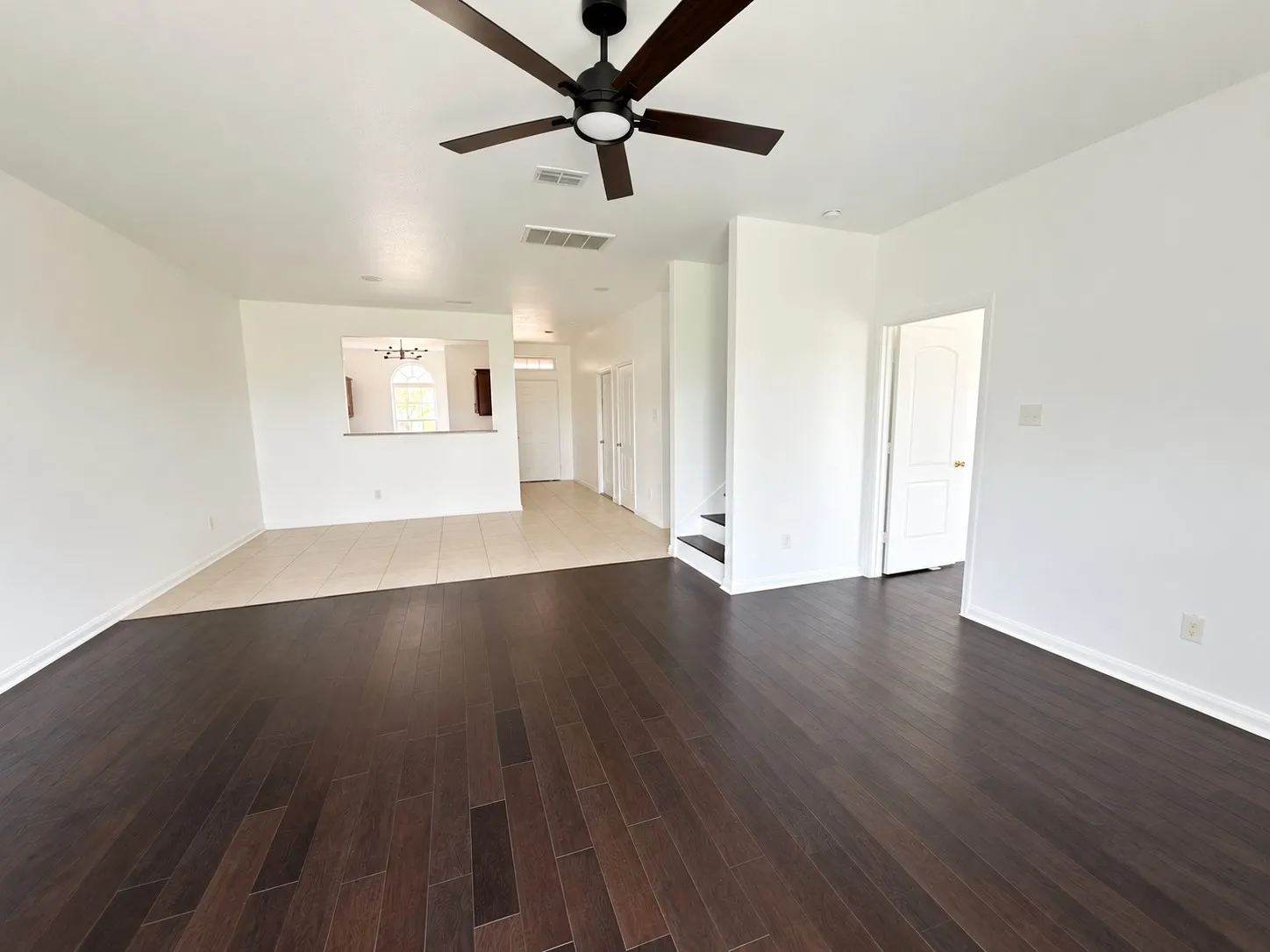 Single Family Residence For Rent in Kaufman County , 4405 Elderberry Street, Forney, Texas 75126, 4 Bedroom, 3 Bathroom, 2 Garage spaces, 2,724 Sqft, built in 2016, mls#21380955, Real Estate Agent in Forney, Homes For Rent in Kaufman county, Homes For Rent in Forney, Realtor in Forney Texas, Real Estate Brokerage Independent Realty Texas, Luminita Cordes Realtor