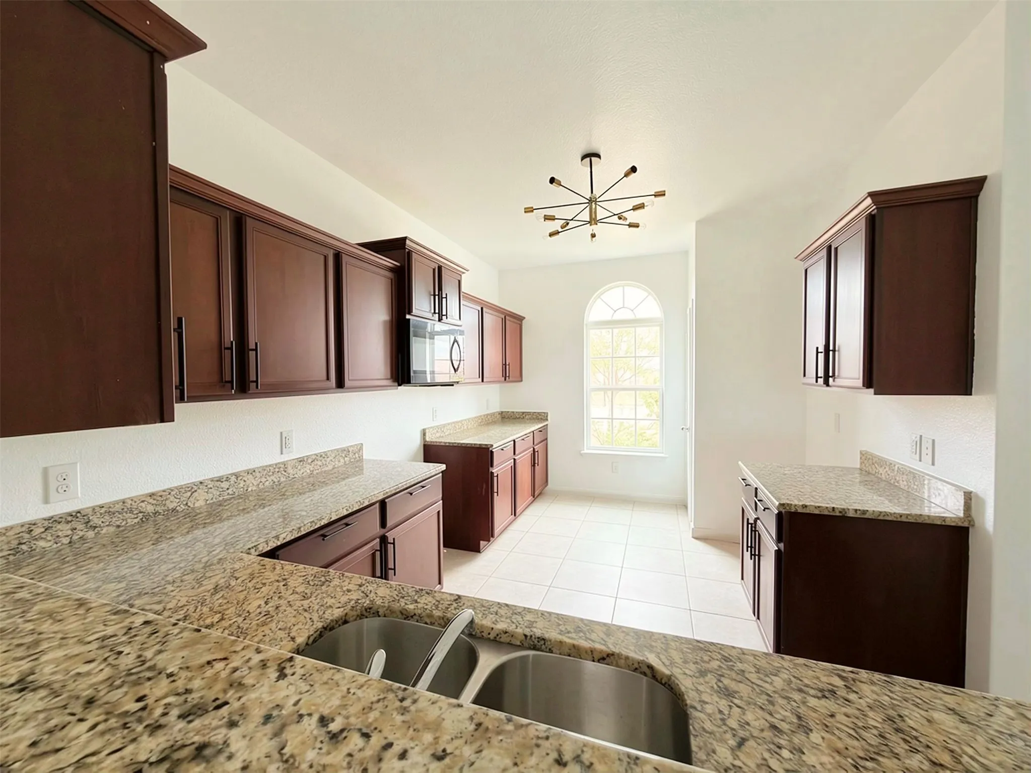 Single Family Residence For Rent in Kaufman County , 4405 Elderberry Street, Forney, Texas 75126, 4 Bedroom, 3 Bathroom, 2 Garage spaces, 2,724 Sqft, built in 2016, mls#21380955, Real Estate Agent in Forney, Homes For Rent in Kaufman county, Homes For Rent in Forney, Realtor in Forney Texas, Real Estate Brokerage Independent Realty Texas, Luminita Cordes Realtor