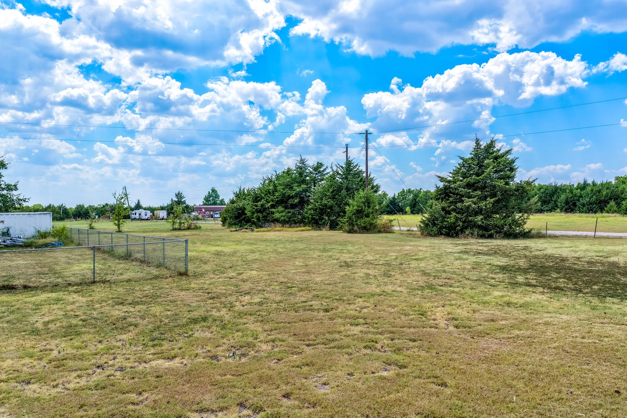 Manufactured Home For Sale in Hunt County , 2340 Fm 36 S, Caddo Mills, Texas 75135, 2 Bedroom, 2 Bathroom, 2 Garage spaces, 2,280 Sqft, built in 2007, mls#21374263, Real Estate Agent in Caddo Mills, Homes For Sale in Hunt county, Homes For Sale in Caddo Mills, Realtor in Caddo Mills Texas, Real Estate Brokerage Independent Realty Texas, Luminita Cordes Realtor