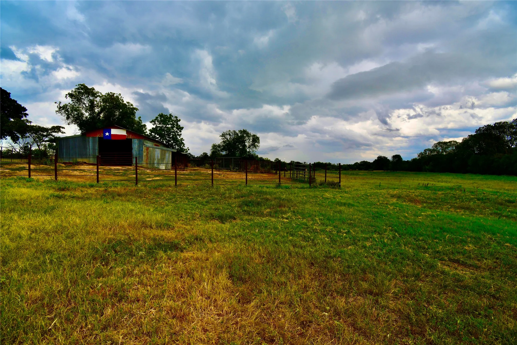 Single Family Residence For Sale in Comanche County , 324 County Road 317, Comanche, Texas 76442, 3 Bedroom, 2 Bathroom, Garage spaces, 1,943 Sqft, built in 1947, mls#21381056, Real Estate Agent in Comanche, Homes For Sale in Comanche county, Homes For Sale in Comanche, Realtor in Comanche Texas, Real Estate Brokerage Independent Realty Texas, Luminita Cordes Realtor