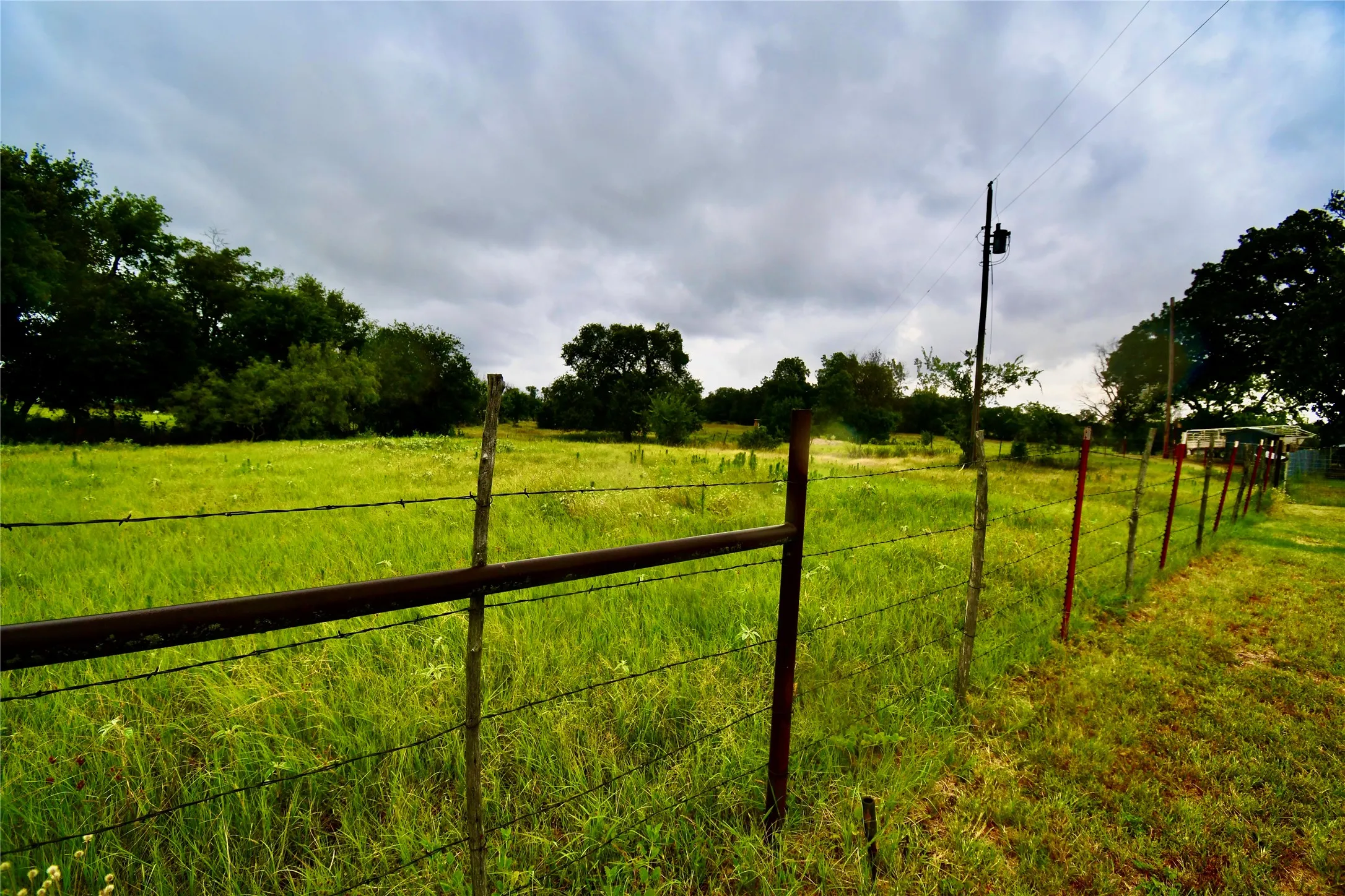 Single Family Residence For Sale in Comanche County , 324 County Road 317, Comanche, Texas 76442, 3 Bedroom, 2 Bathroom, Garage spaces, 1,943 Sqft, built in 1947, mls#21381056, Real Estate Agent in Comanche, Homes For Sale in Comanche county, Homes For Sale in Comanche, Realtor in Comanche Texas, Real Estate Brokerage Independent Realty Texas, Luminita Cordes Realtor
