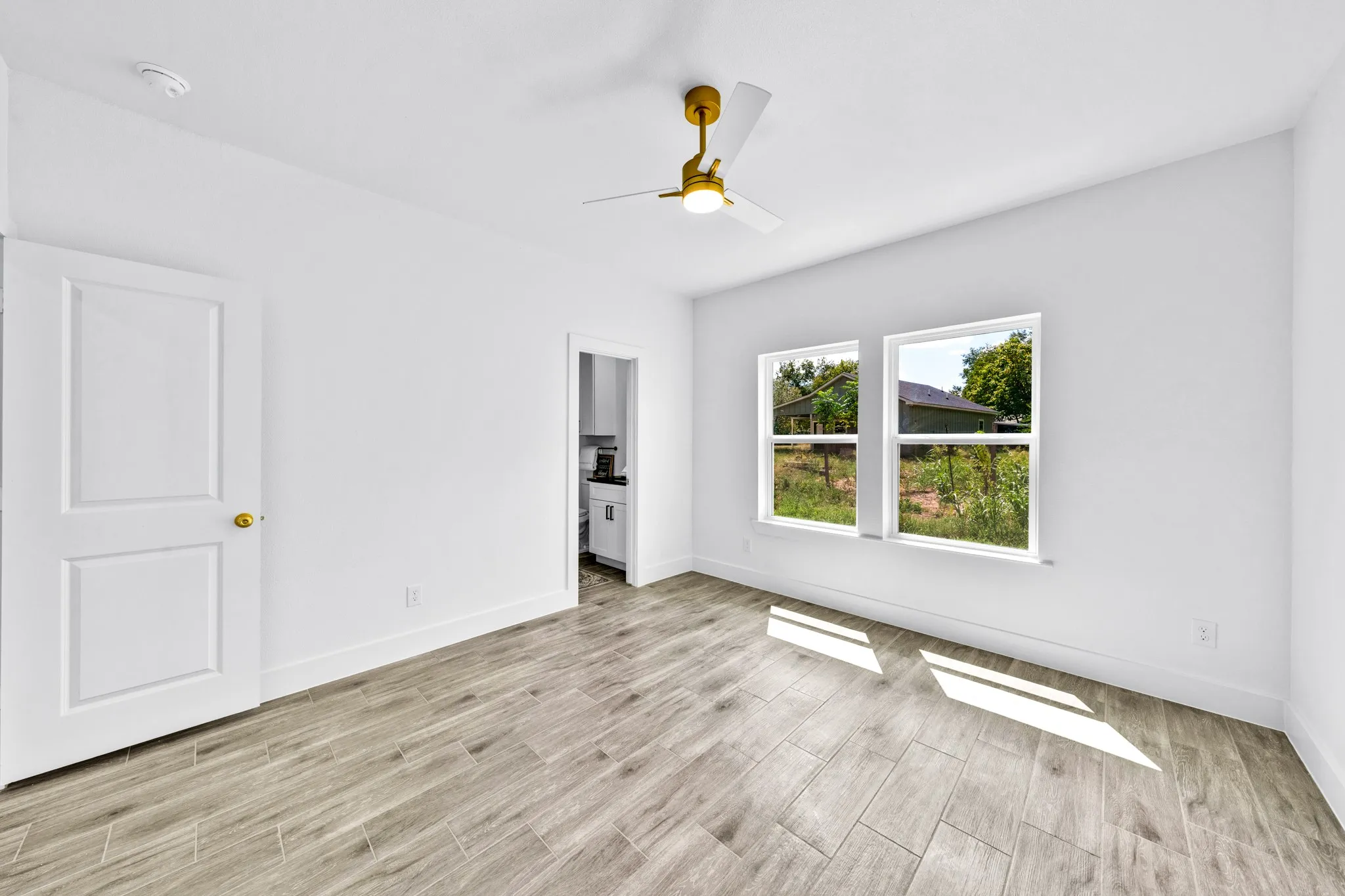 Single Family Residence For Sale in Hopkins County , 218 Calvert Street, Sulphur Springs, Texas 75482, 2 Bedroom, 2 Bathroom, Garage spaces, 862 Sqft, built in 2026, mls#21380266, Real Estate Agent in Sulphur Springs, Homes For Sale in Hopkins county, Homes For Sale in Sulphur Springs, Realtor in Sulphur Springs Texas, Real Estate Brokerage Independent Realty Texas, Luminita Cordes Realtor
