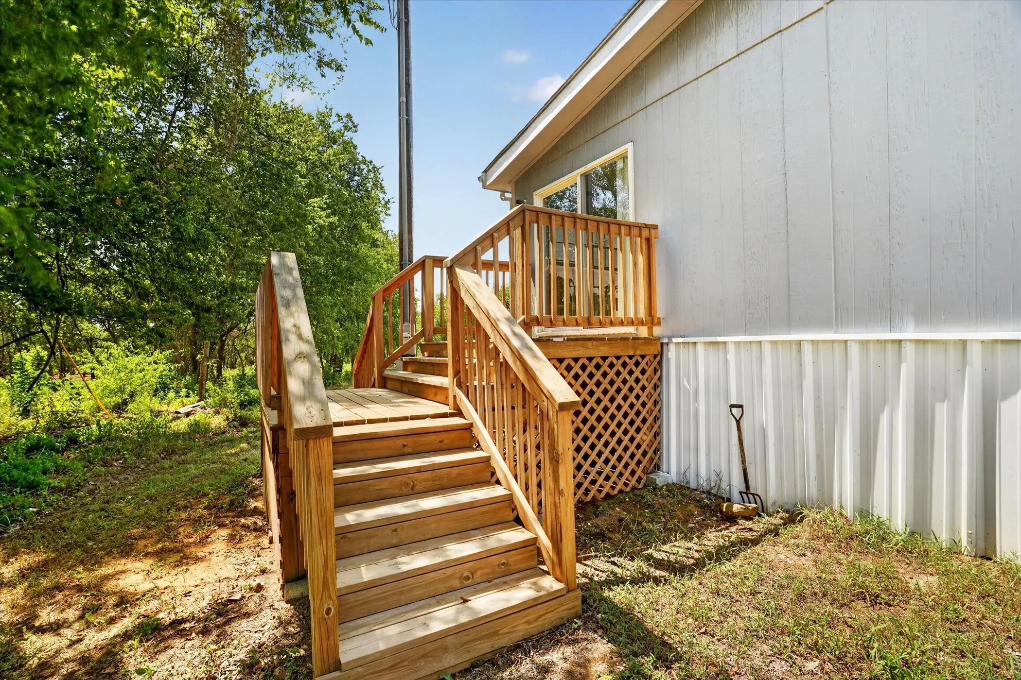Mobile Home For Sale in Johnson County , 824 Quail Run, Cleburne, Texas 76031, 3 Bedroom, 2 Bathroom, Garage spaces, 1,624 Sqft, built in 1992, mls#21381012, Real Estate Agent in Cleburne, Homes For Sale in Johnson county, Homes For Sale in Cleburne, Realtor in Cleburne Texas, Real Estate Brokerage Independent Realty Texas, Luminita Cordes Realtor