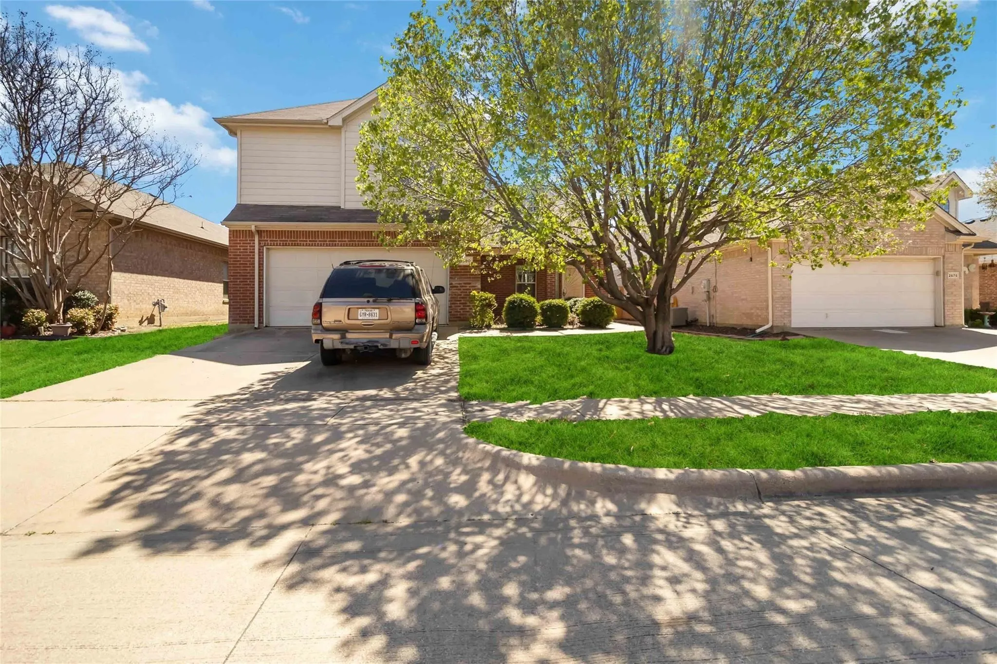 Single Family Residence For Sale in Tarrant County , 2680 Silver Hill Drive, Fort Worth, Texas 76131, 3 Bedroom, 3 Bathroom, 2 Garage spaces, 1,773 Sqft, built in 2003, mls#21381068, Real Estate Agent in Fort Worth, Homes For Sale in Tarrant county, Homes For Sale in Fort Worth, Realtor in Fort Worth Texas, Real Estate Brokerage Independent Realty Texas, Luminita Cordes Realtor