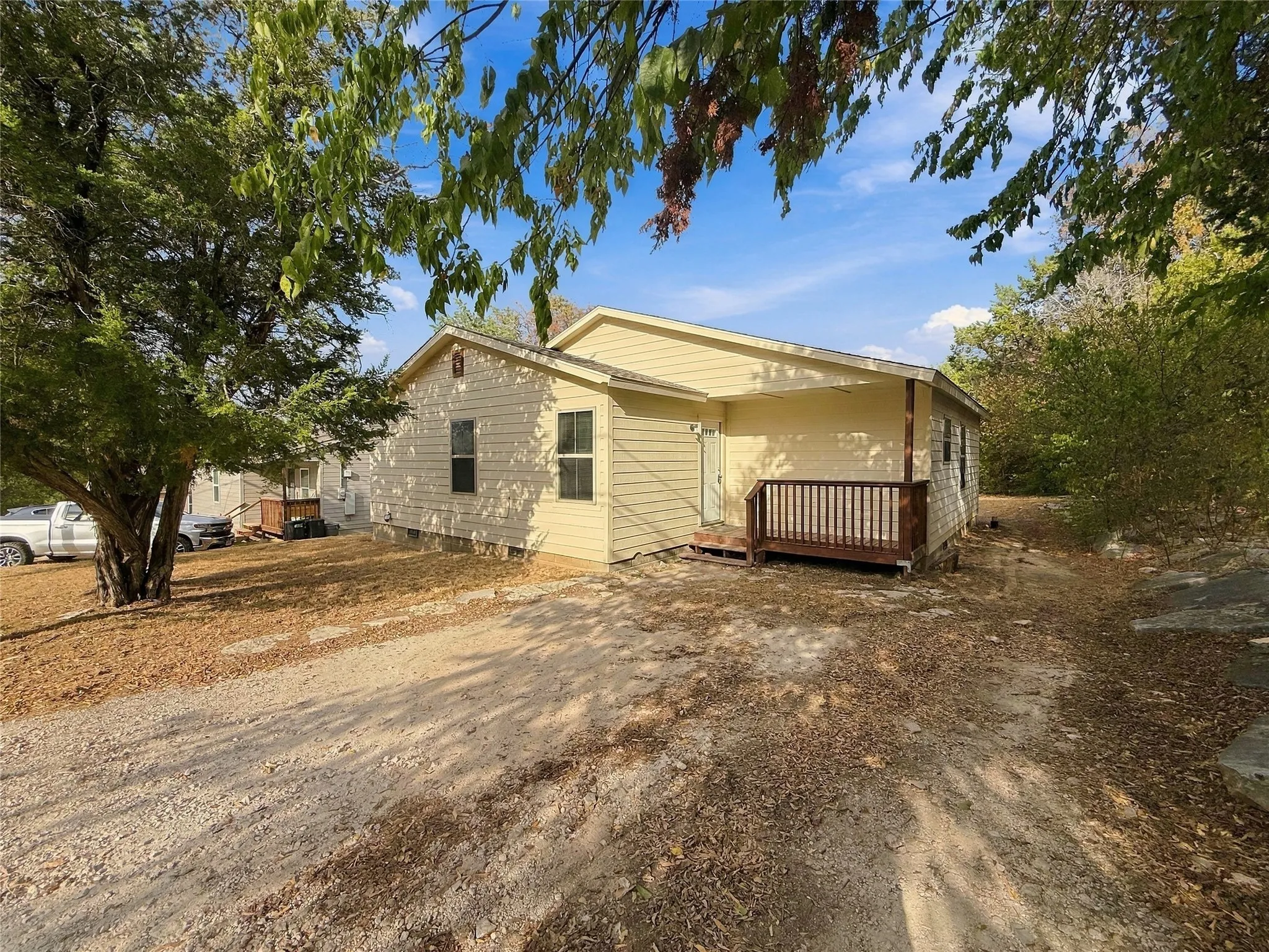 Single Family Residence For Rent in Hood County , 2503 Woodhaven Drive, Granbury, Texas 76048, 3 Bedroom, 2 Bathroom, Garage spaces, 1,300 Sqft, built in 2014, mls#21381054, Real Estate Agent in Granbury, Homes For Rent in Hood county, Homes For Rent in Granbury, Realtor in Granbury Texas, Real Estate Brokerage Independent Realty Texas, Luminita Cordes Realtor
