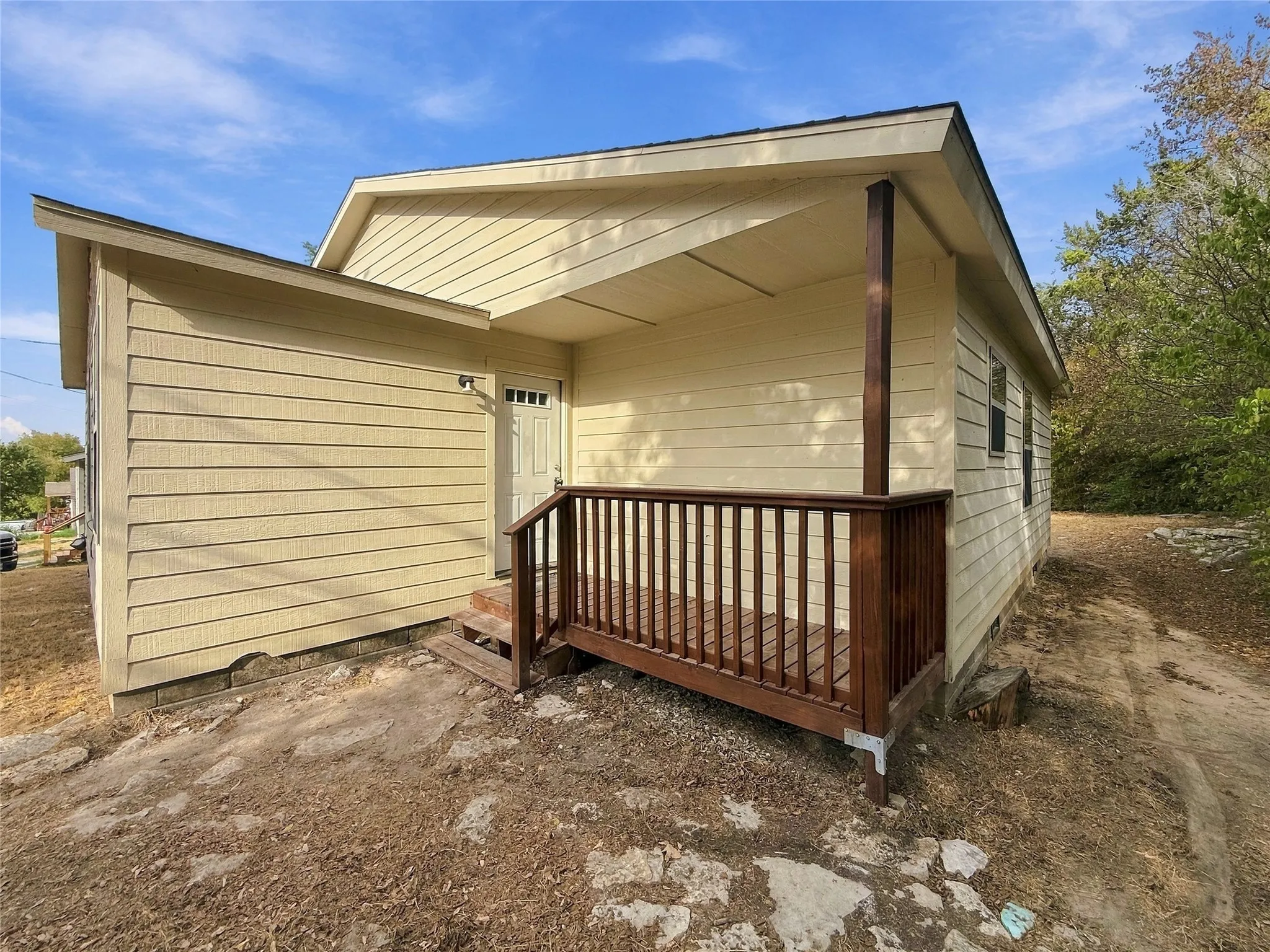 Single Family Residence For Rent in Hood County , 2503 Woodhaven Drive, Granbury, Texas 76048, 3 Bedroom, 2 Bathroom, Garage spaces, 1,300 Sqft, built in 2014, mls#21381054, Real Estate Agent in Granbury, Homes For Rent in Hood county, Homes For Rent in Granbury, Realtor in Granbury Texas, Real Estate Brokerage Independent Realty Texas, Luminita Cordes Realtor