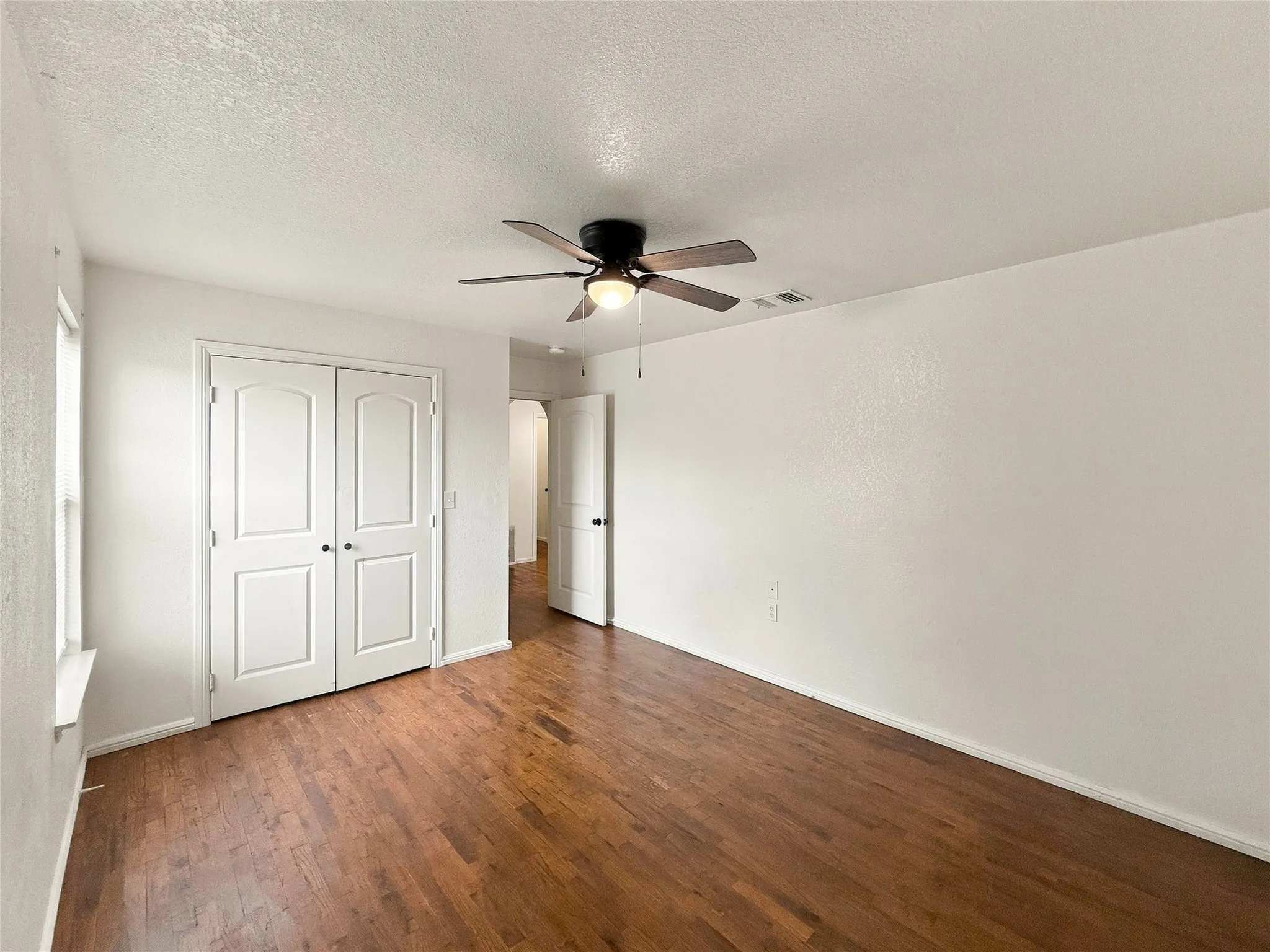 Single Family Residence For Rent in Hood County , 2503 Woodhaven Drive, Granbury, Texas 76048, 3 Bedroom, 2 Bathroom, Garage spaces, 1,300 Sqft, built in 2014, mls#21381054, Real Estate Agent in Granbury, Homes For Rent in Hood county, Homes For Rent in Granbury, Realtor in Granbury Texas, Real Estate Brokerage Independent Realty Texas, Luminita Cordes Realtor
