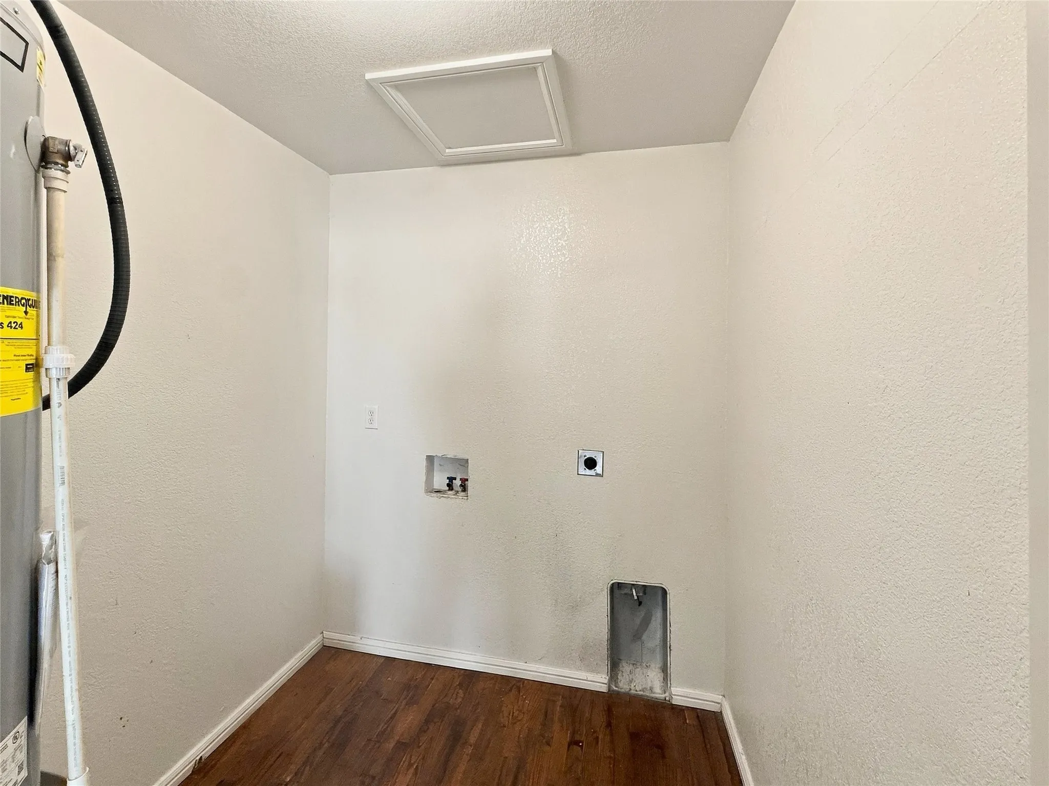 Single Family Residence For Rent in Hood County , 2503 Woodhaven Drive, Granbury, Texas 76048, 3 Bedroom, 2 Bathroom, Garage spaces, 1,300 Sqft, built in 2014, mls#21381054, Real Estate Agent in Granbury, Homes For Rent in Hood county, Homes For Rent in Granbury, Realtor in Granbury Texas, Real Estate Brokerage Independent Realty Texas, Luminita Cordes Realtor
