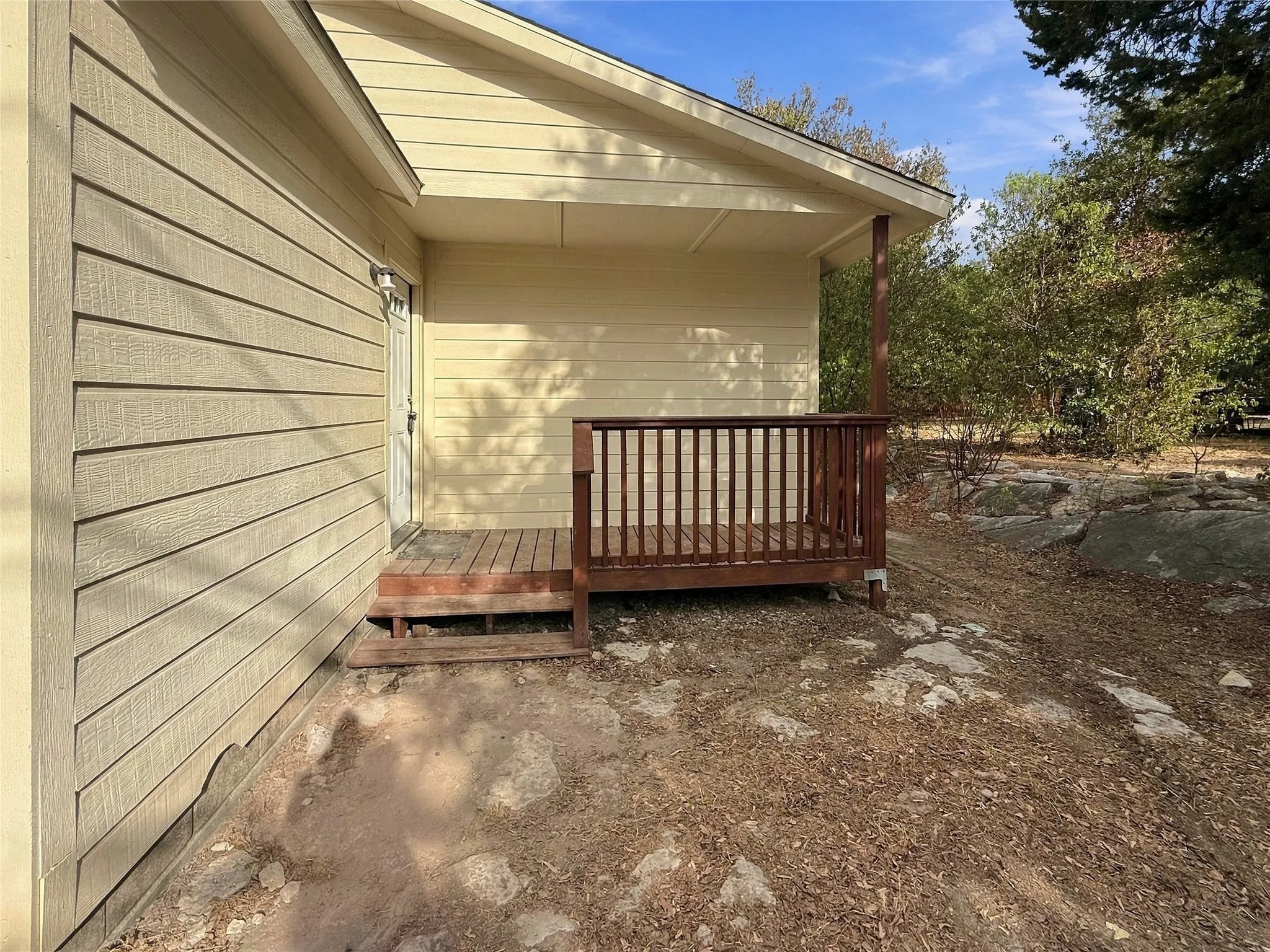 Single Family Residence For Rent in Hood County , 2503 Woodhaven Drive, Granbury, Texas 76048, 3 Bedroom, 2 Bathroom, Garage spaces, 1,300 Sqft, built in 2014, mls#21381054, Real Estate Agent in Granbury, Homes For Rent in Hood county, Homes For Rent in Granbury, Realtor in Granbury Texas, Real Estate Brokerage Independent Realty Texas, Luminita Cordes Realtor