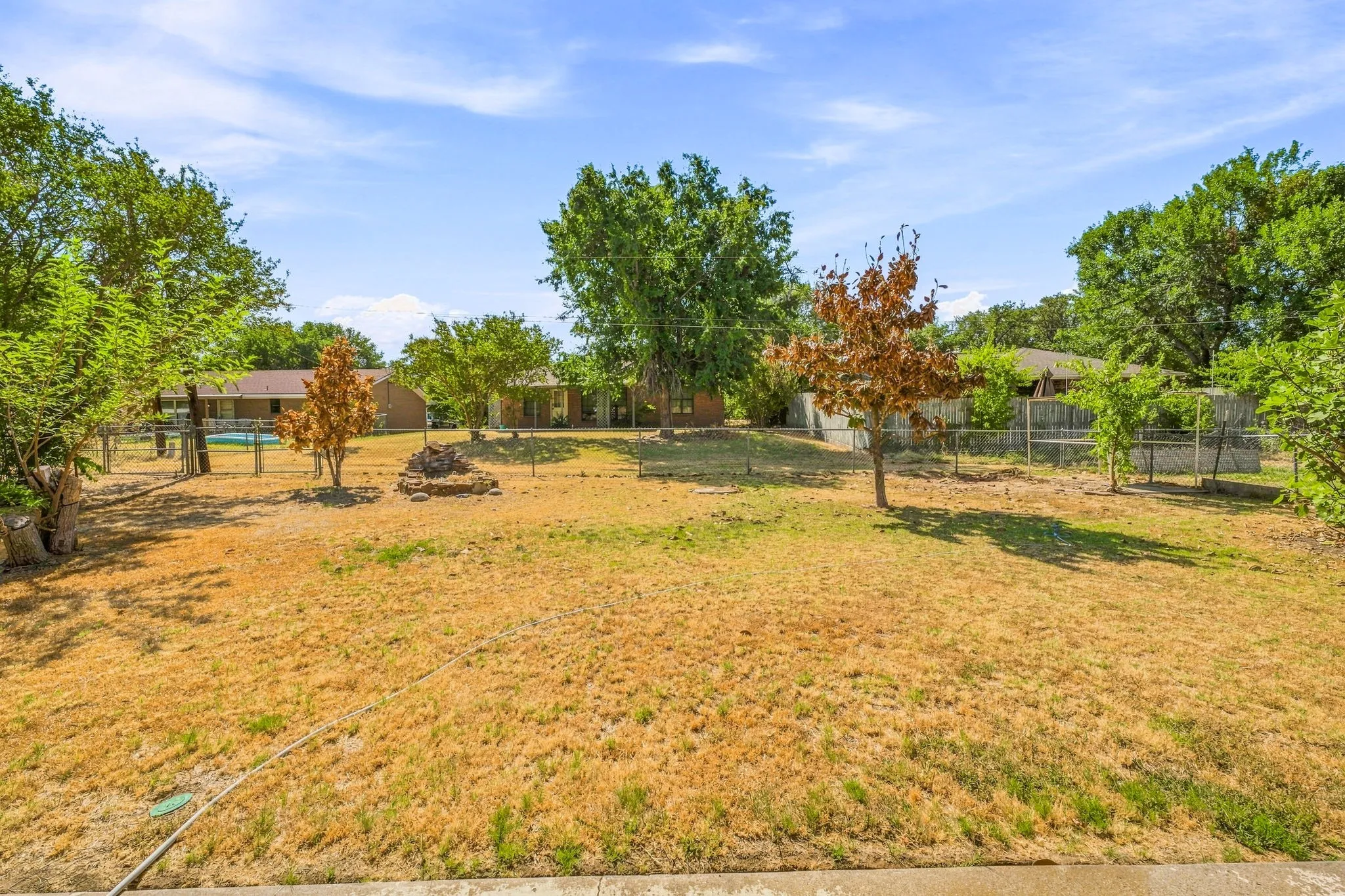 Single Family Residence For Sale in Erath County , 108 Sharp Drive, Stephenville, Texas 76401, 3 Bedroom, 2 Bathroom, 2 Garage spaces, 1,596 Sqft, built in 1979, mls#21381045, Real Estate Agent in Stephenville, Homes For Sale in Erath county, Homes For Sale in Stephenville, Realtor in Stephenville Texas, Real Estate Brokerage Independent Realty Texas, Luminita Cordes Realtor