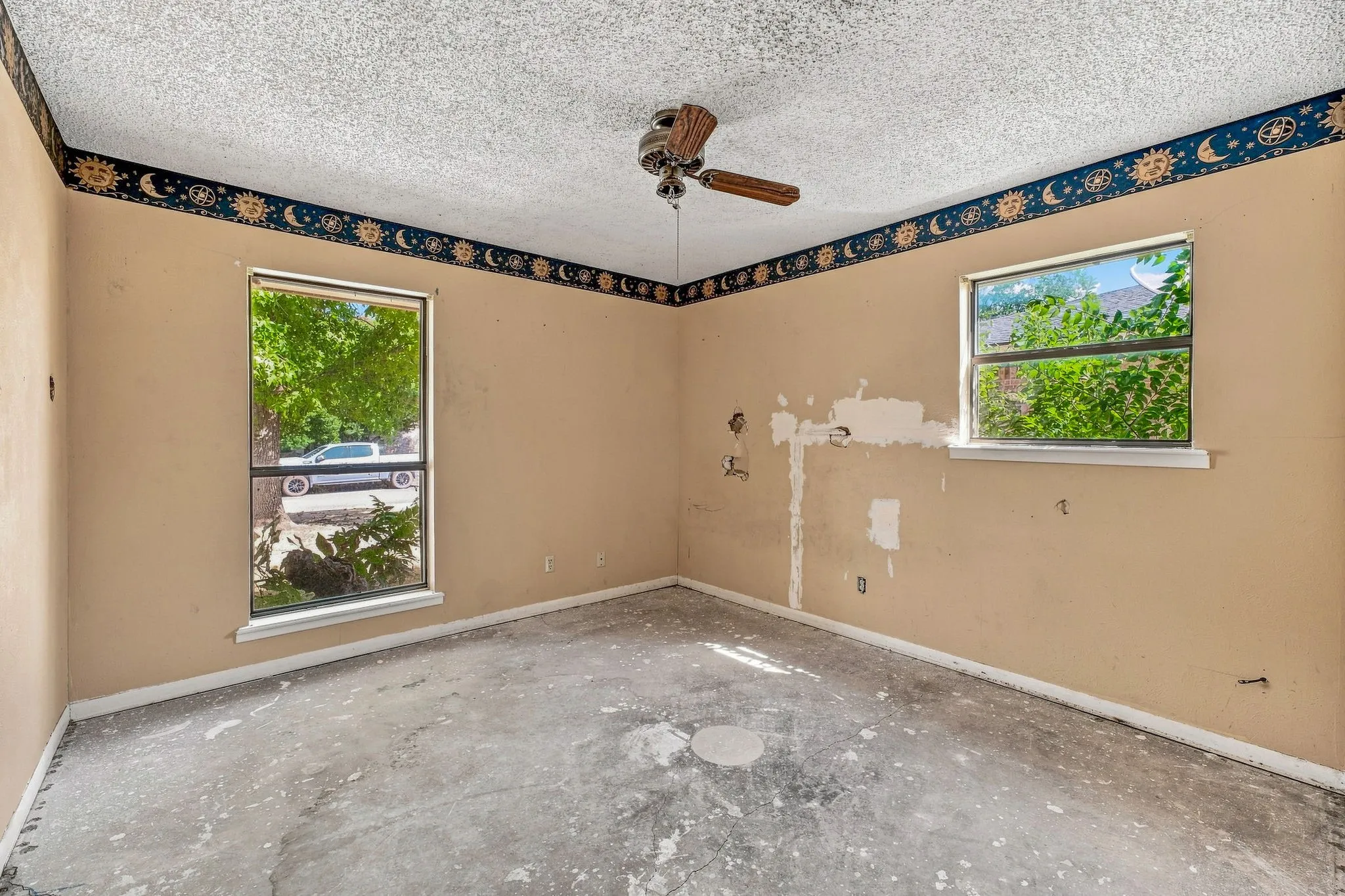 Single Family Residence For Sale in Erath County , 108 Sharp Drive, Stephenville, Texas 76401, 3 Bedroom, 2 Bathroom, 2 Garage spaces, 1,596 Sqft, built in 1979, mls#21381045, Real Estate Agent in Stephenville, Homes For Sale in Erath county, Homes For Sale in Stephenville, Realtor in Stephenville Texas, Real Estate Brokerage Independent Realty Texas, Luminita Cordes Realtor