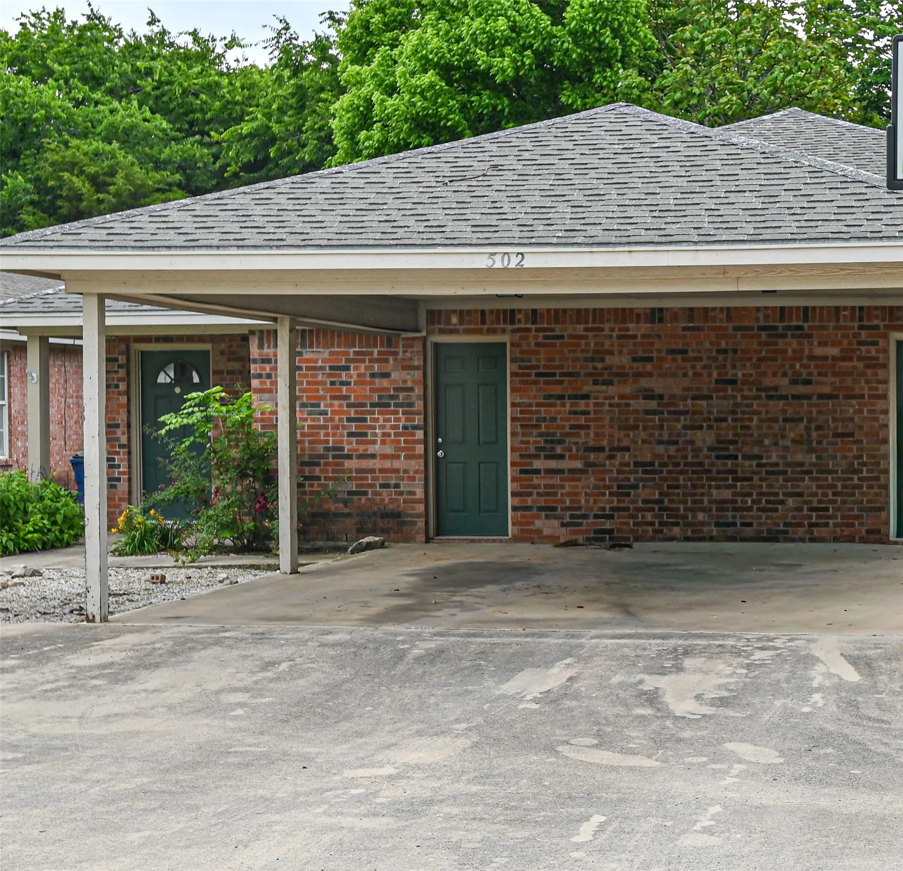 Duplex For Rent in Wise County , 502 N Sewell Drive B, Decatur, Texas 76234, 3 Bedroom, 2 Bathroom, Garage spaces, 1,200 Sqft, built in 1998, mls#21381069, Real Estate Agent in Decatur, Homes For Rent in Wise county, Homes For Rent in Decatur, Realtor in Decatur Texas, Real Estate Brokerage Independent Realty Texas, Luminita Cordes Realtor