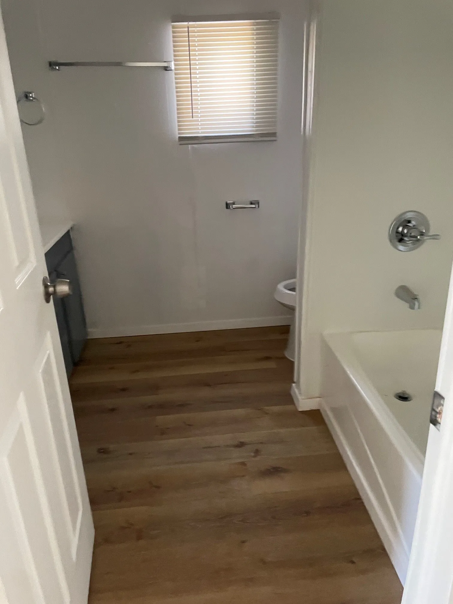 Mobile Home For Rent in Collin County , 1339 Genoveva Lane, Anna, Texas 75409, 3 Bedroom, 2 Bathroom, Garage spaces, 980 Sqft, built in 1981, mls#21381032, Real Estate Agent in Anna, Homes For Rent in Collin county, Homes For Rent in Anna, Realtor in Anna Texas, Real Estate Brokerage Independent Realty Texas, Luminita Cordes Realtor